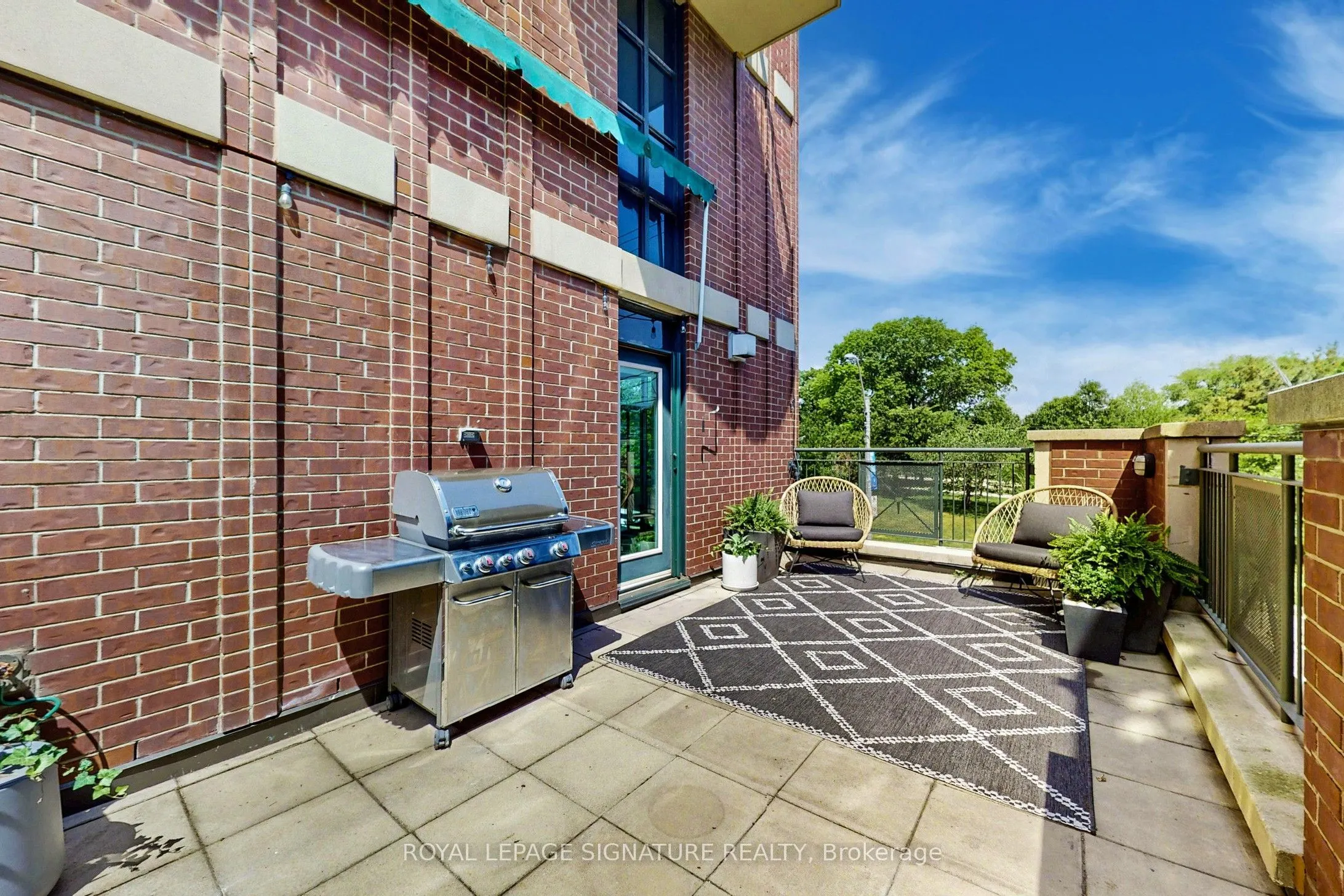 901 Queen Street W #231