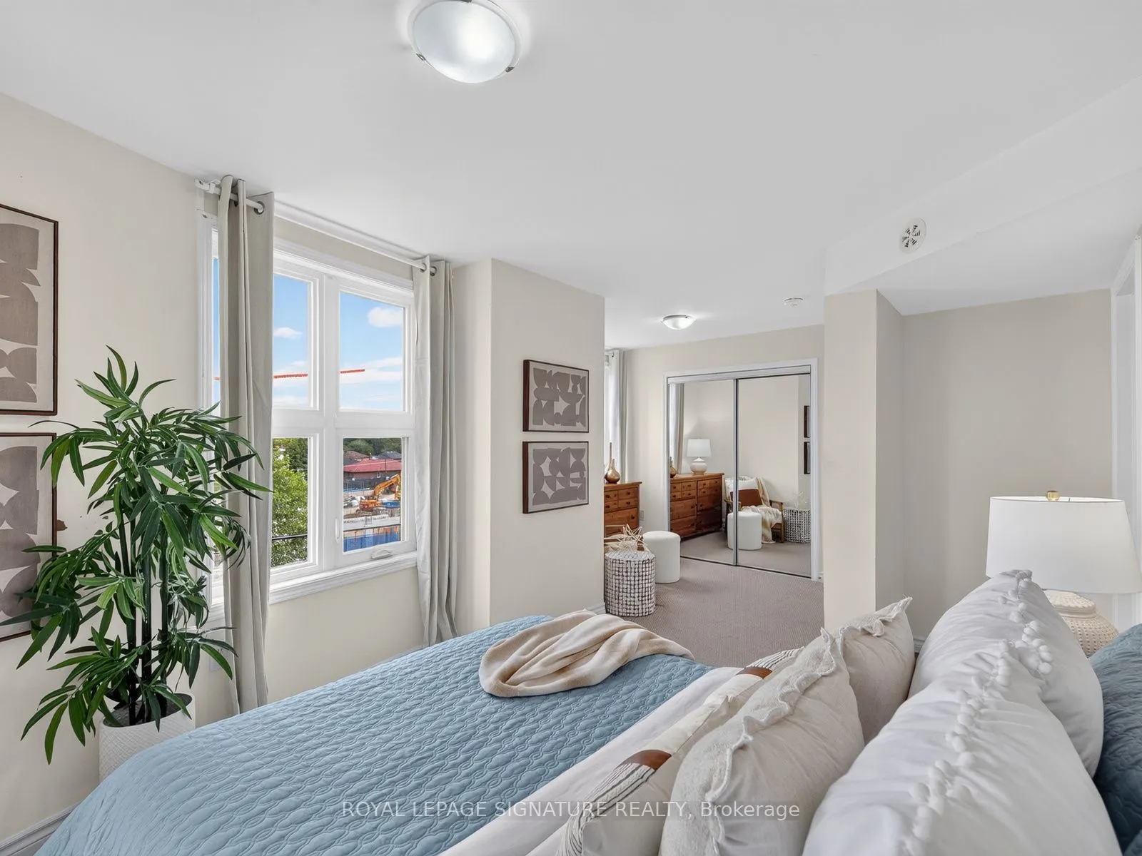 1972B Victoria Park Avenue