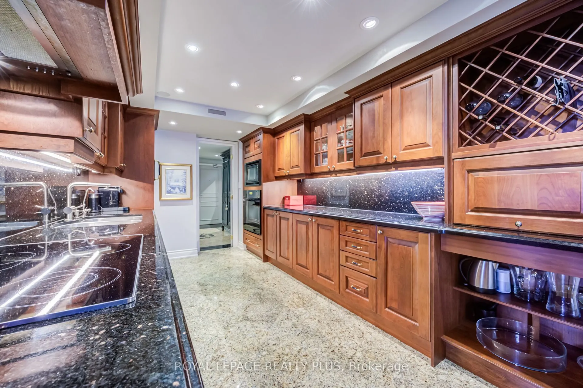 260 Heath Street W #704