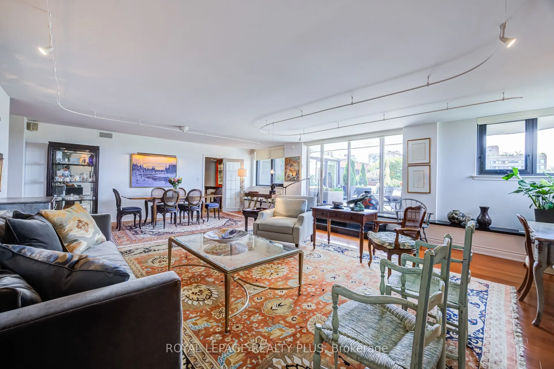 260 Heath Street W #704