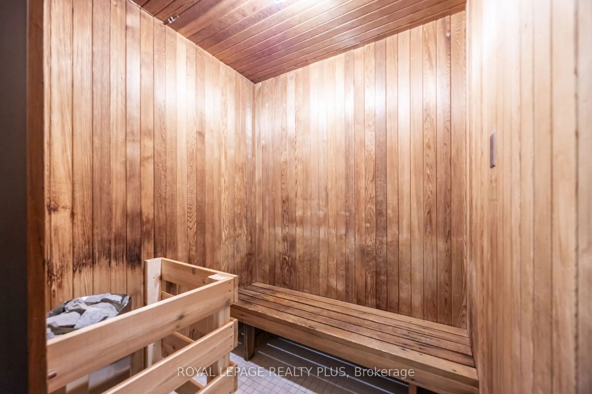 260 Heath Street W #704
