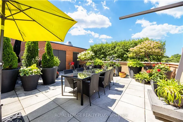 260 Heath Street W #704