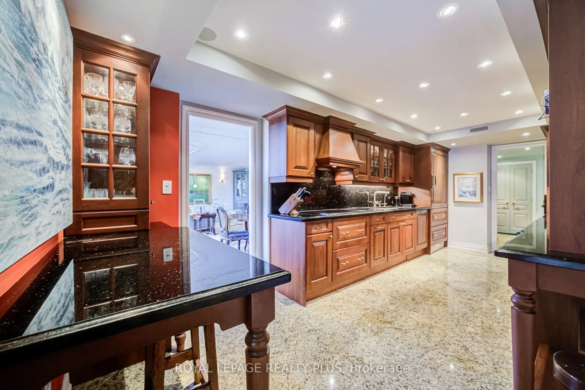 260 Heath Street W #704