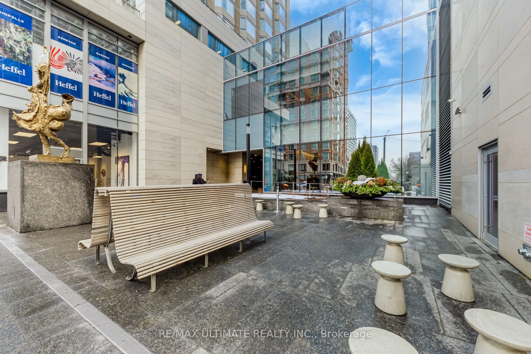 155 Yorkville Avenue #1607