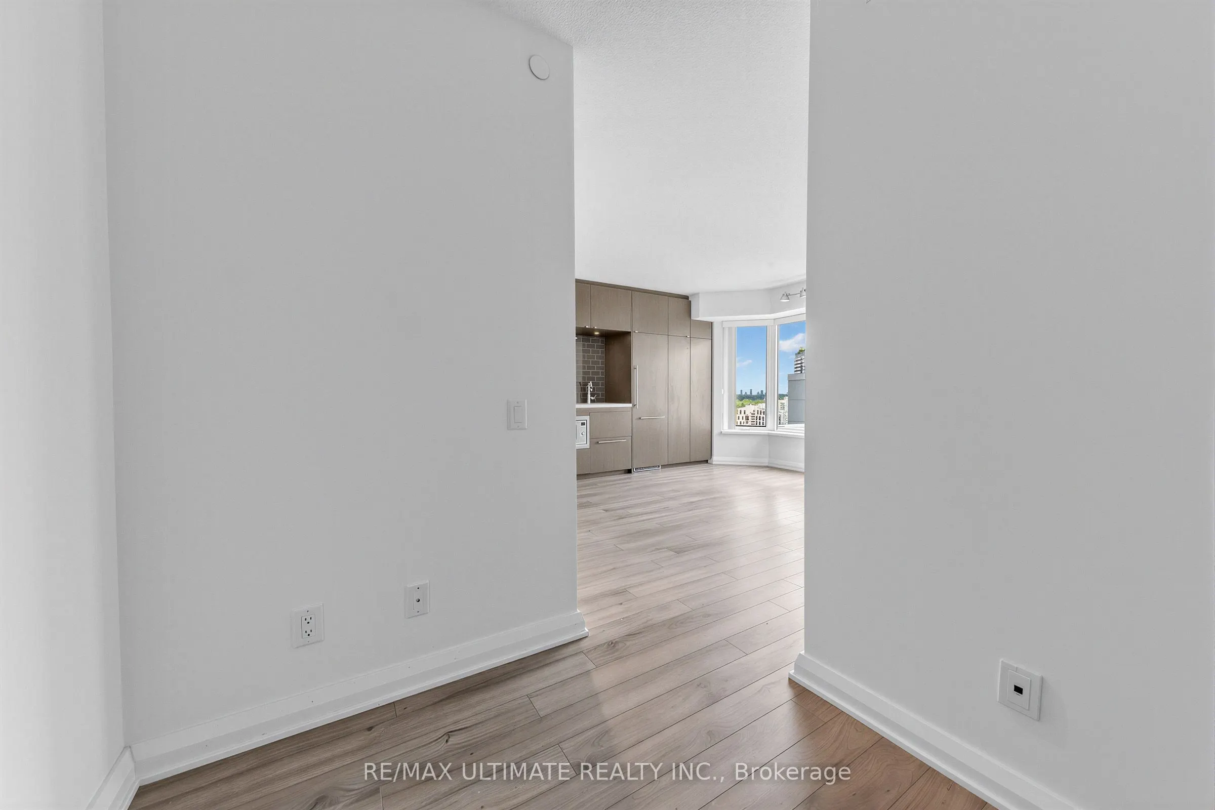 155 Yorkville Avenue #1607