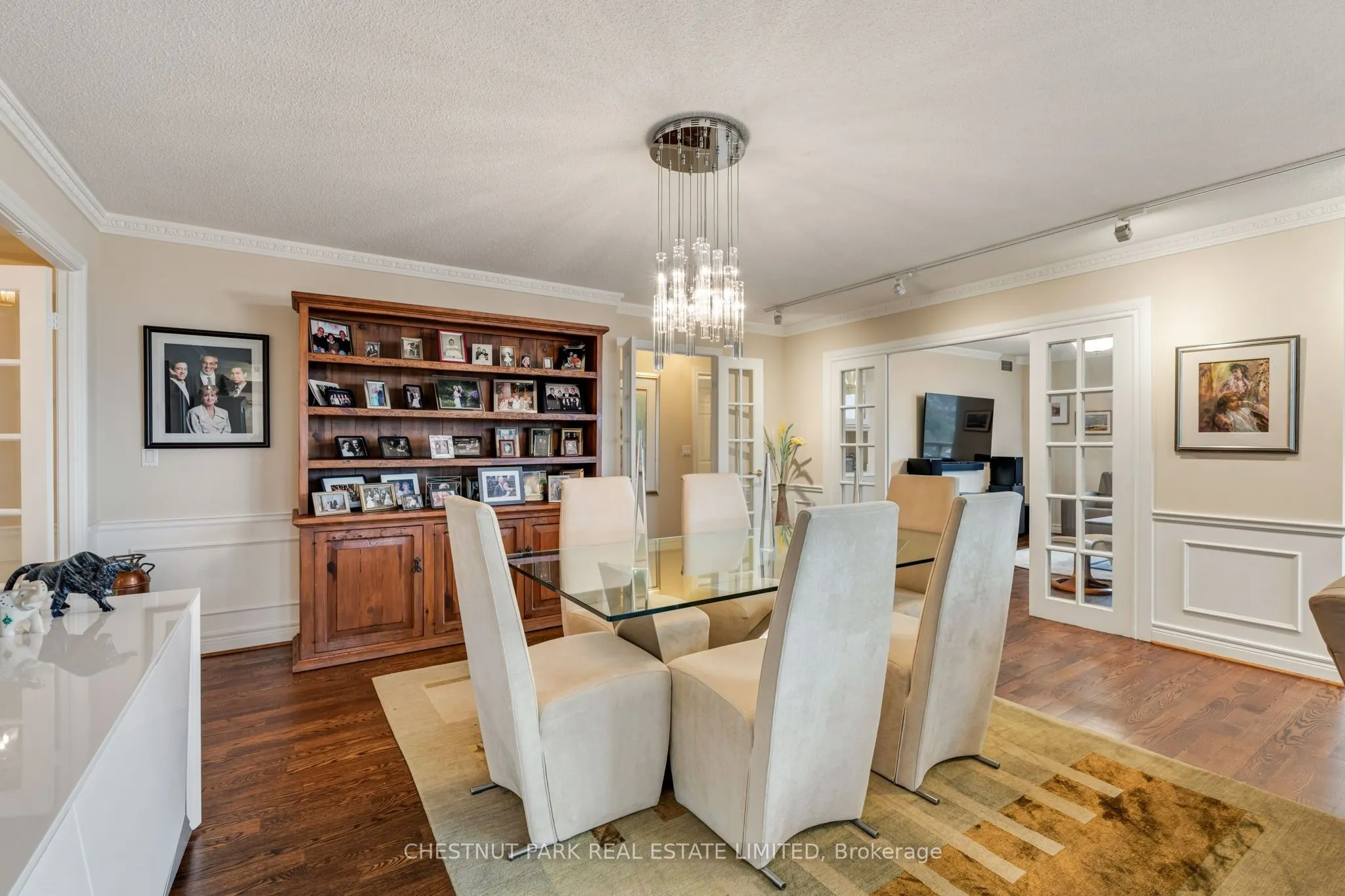 89 Skymark Drive #713