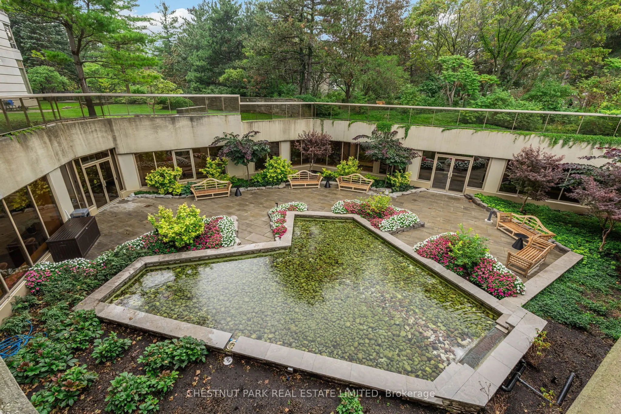 89 Skymark Drive #713
