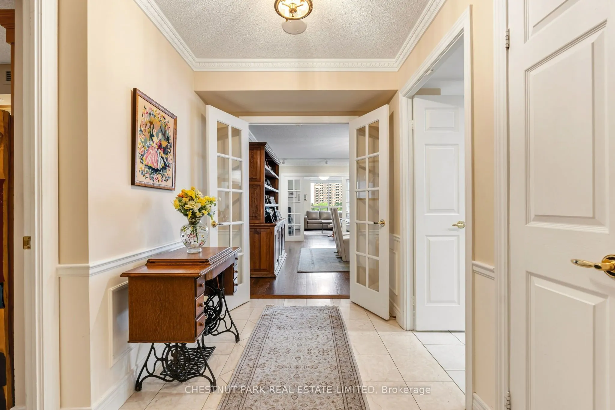 89 Skymark Drive #713