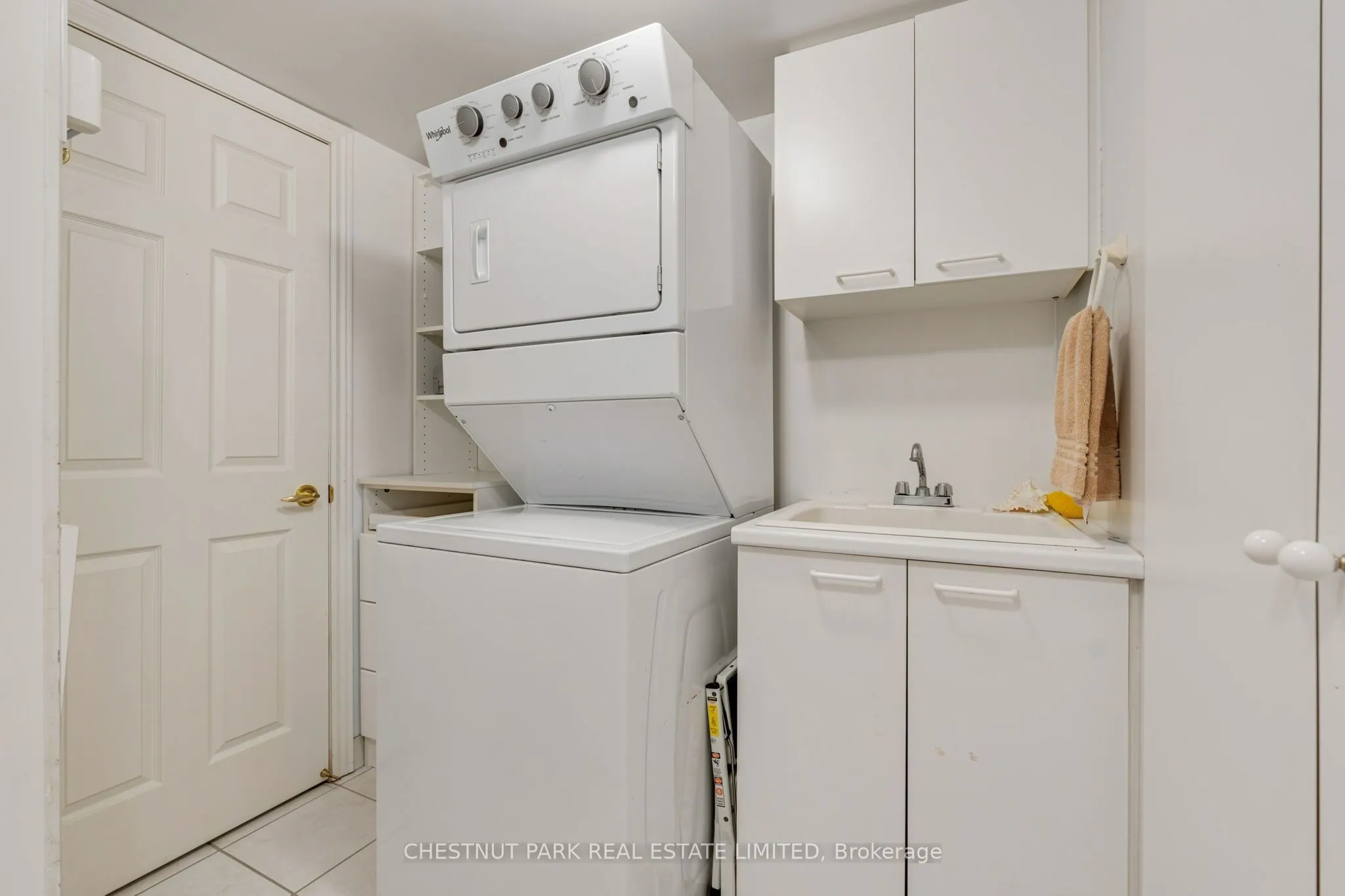 89 Skymark Drive #713