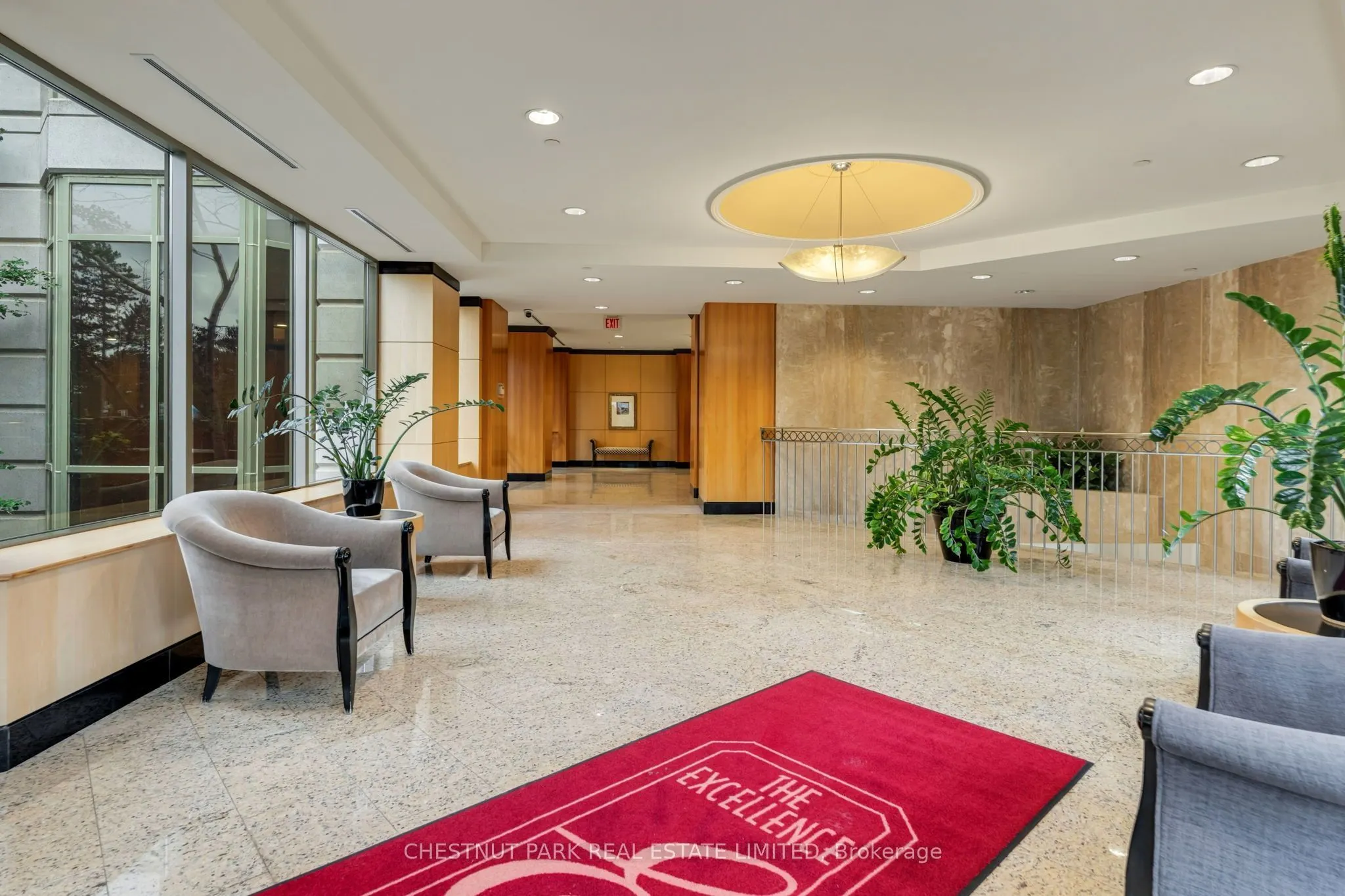 89 Skymark Drive #713