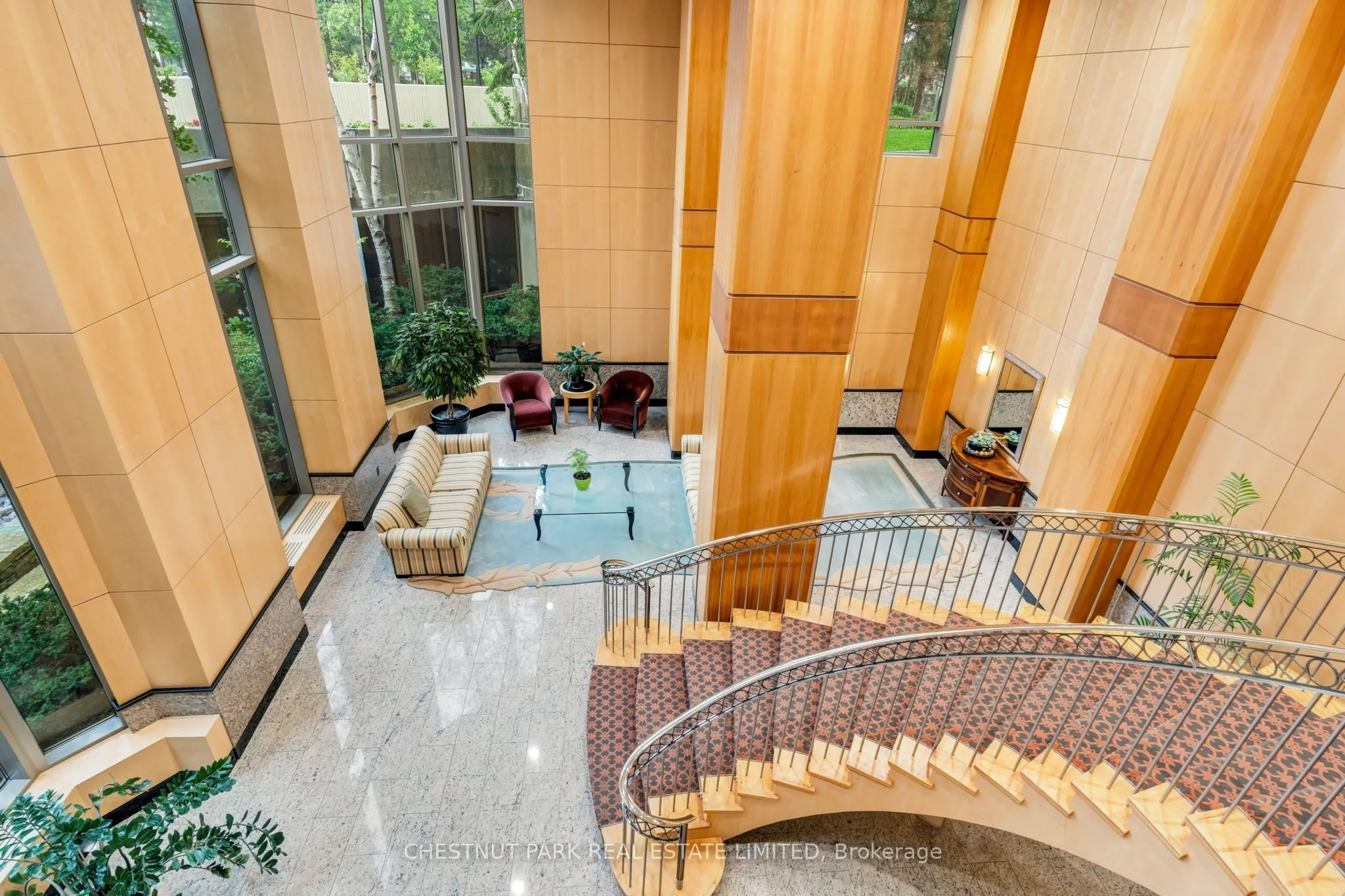 89 Skymark Drive #713