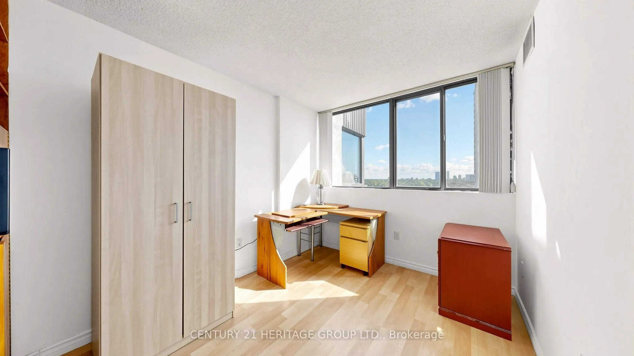 80 Antibes Drive #1503