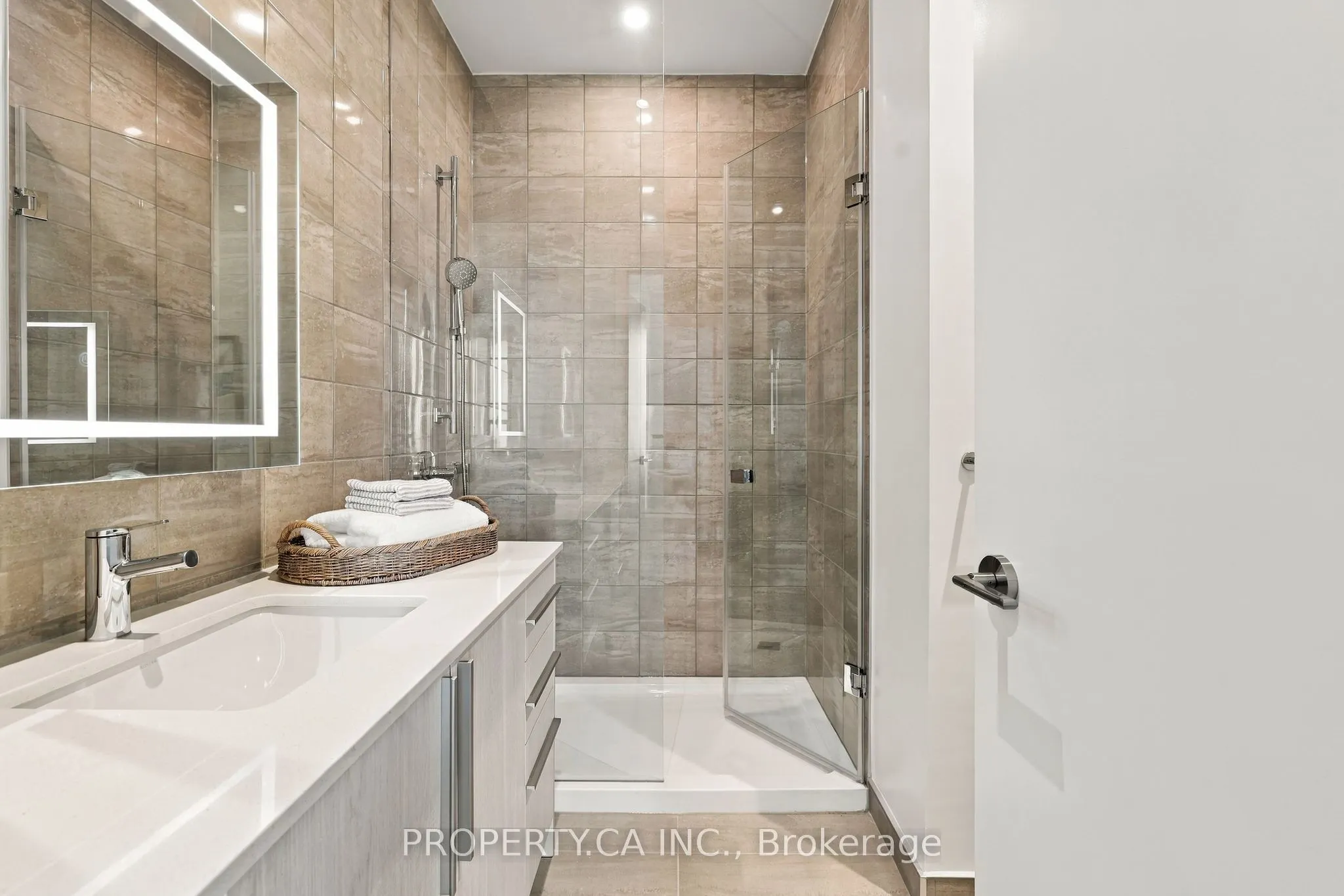 8 Cumberland Street #5104