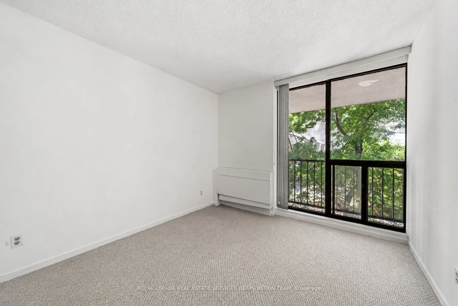 33 Harbour Square ##411