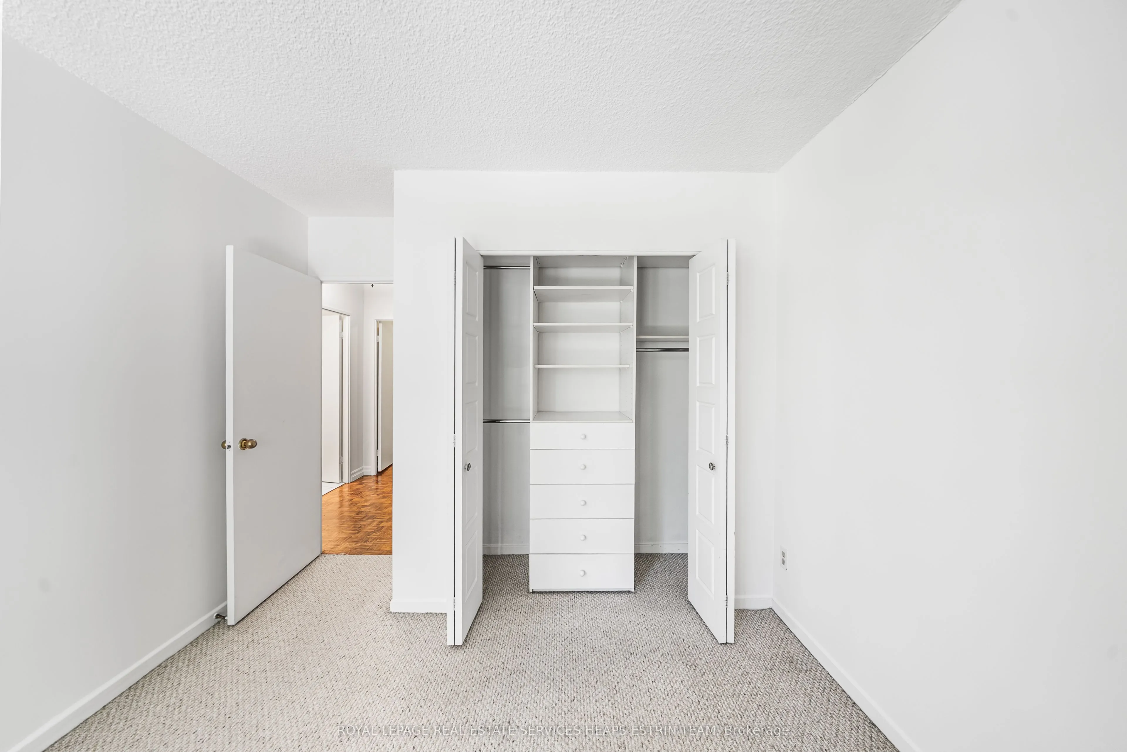 33 Harbour Square ##411