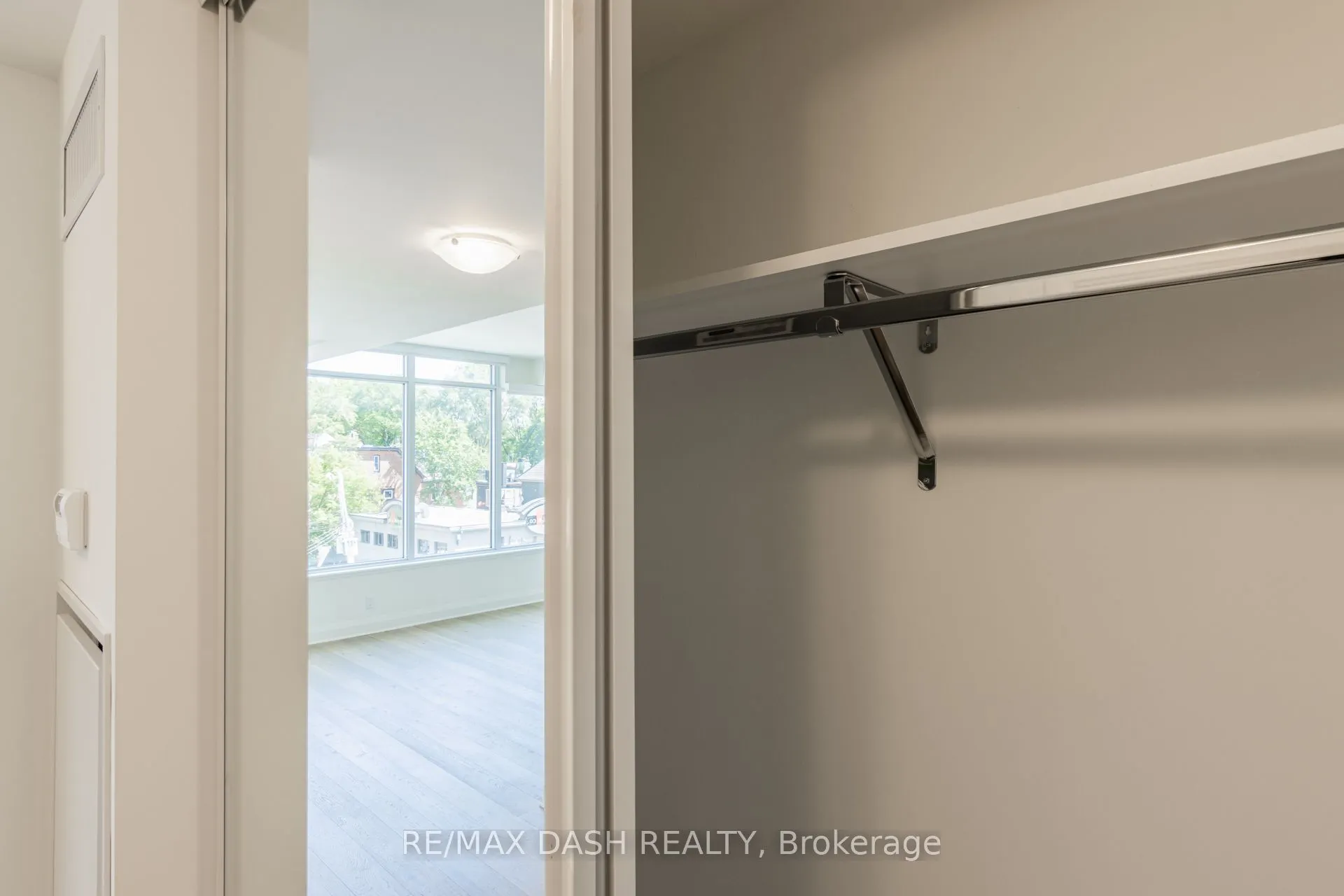 151 Avenue Road #310