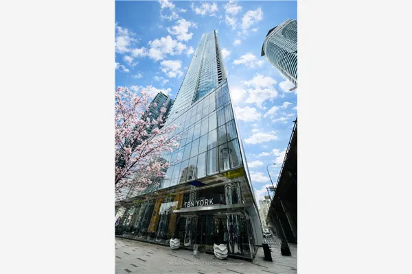 10 York Street #3807
