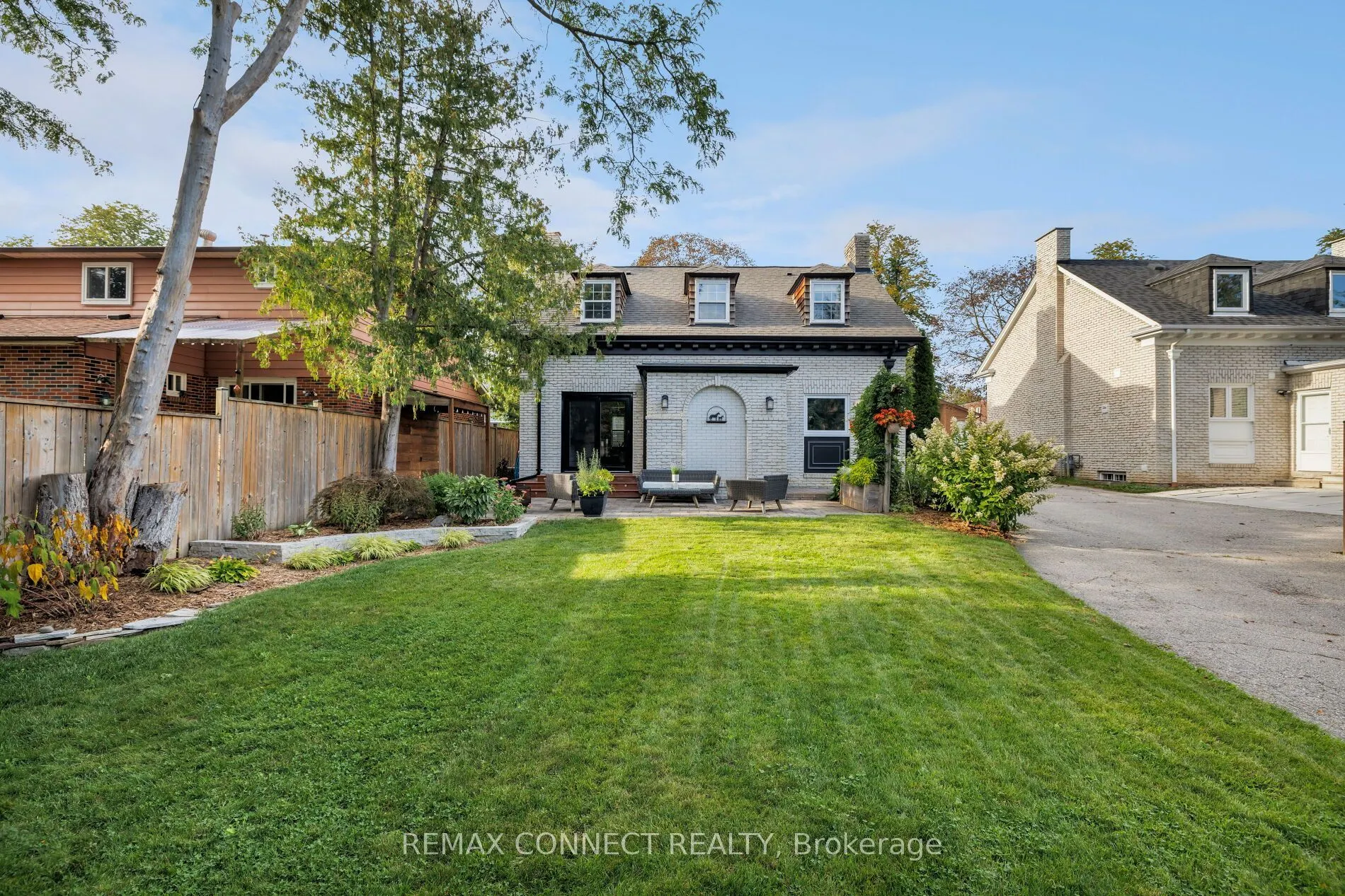 52 Angus Drive