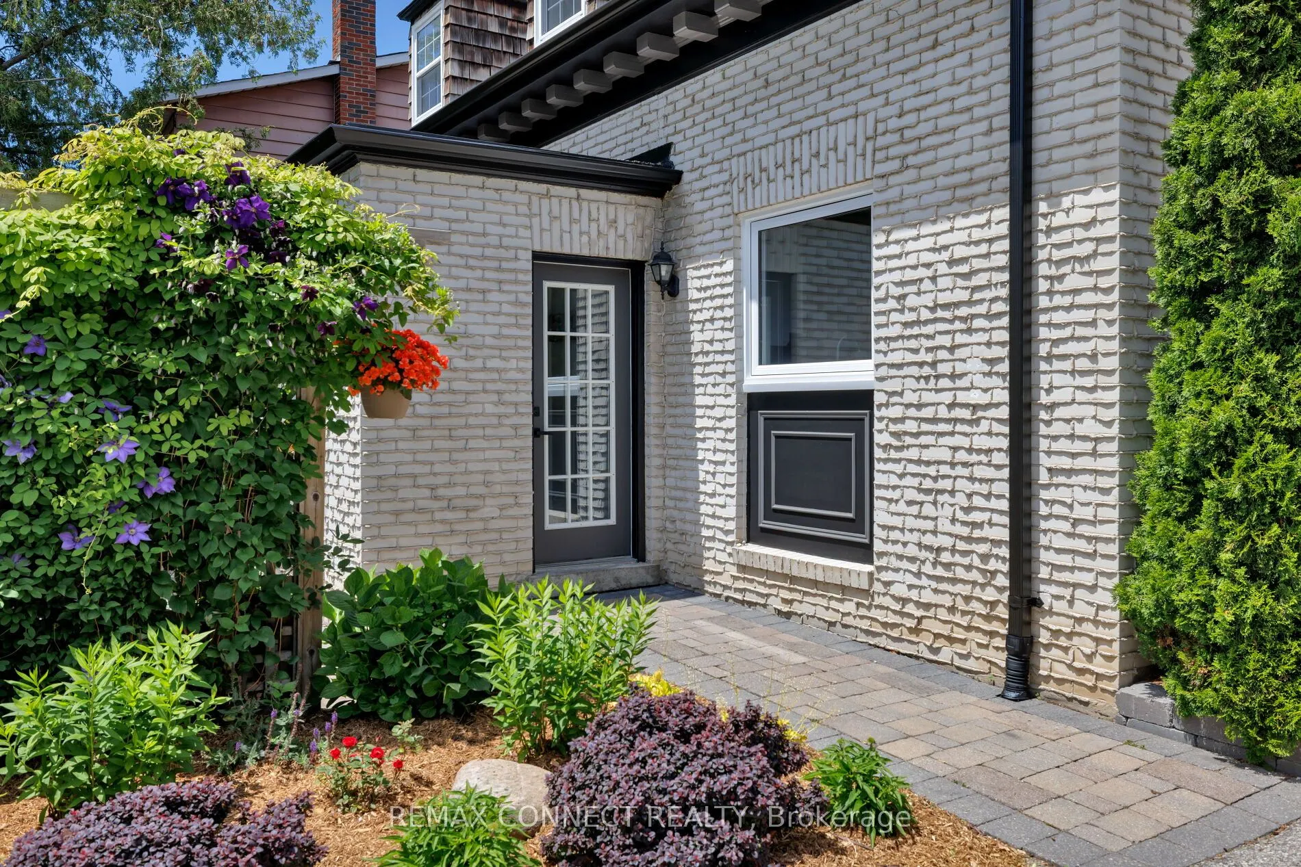 52 Angus Drive