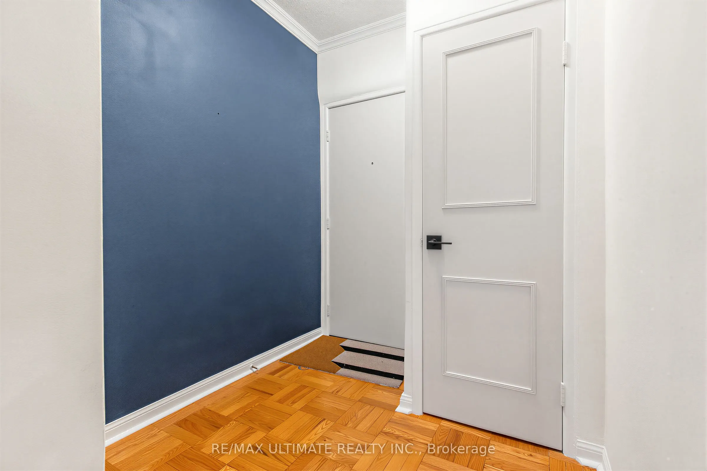 2 Ridelle Avenue #408