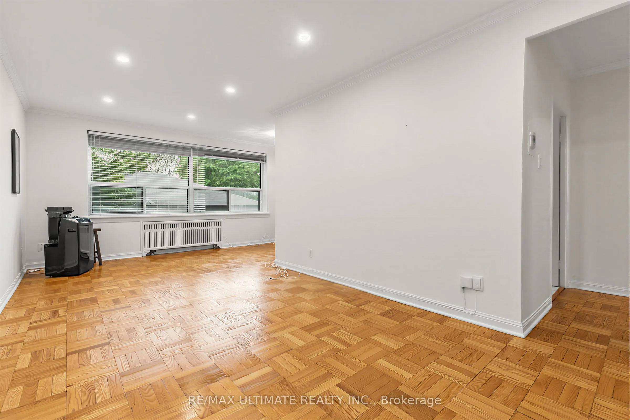 2 Ridelle Avenue #408