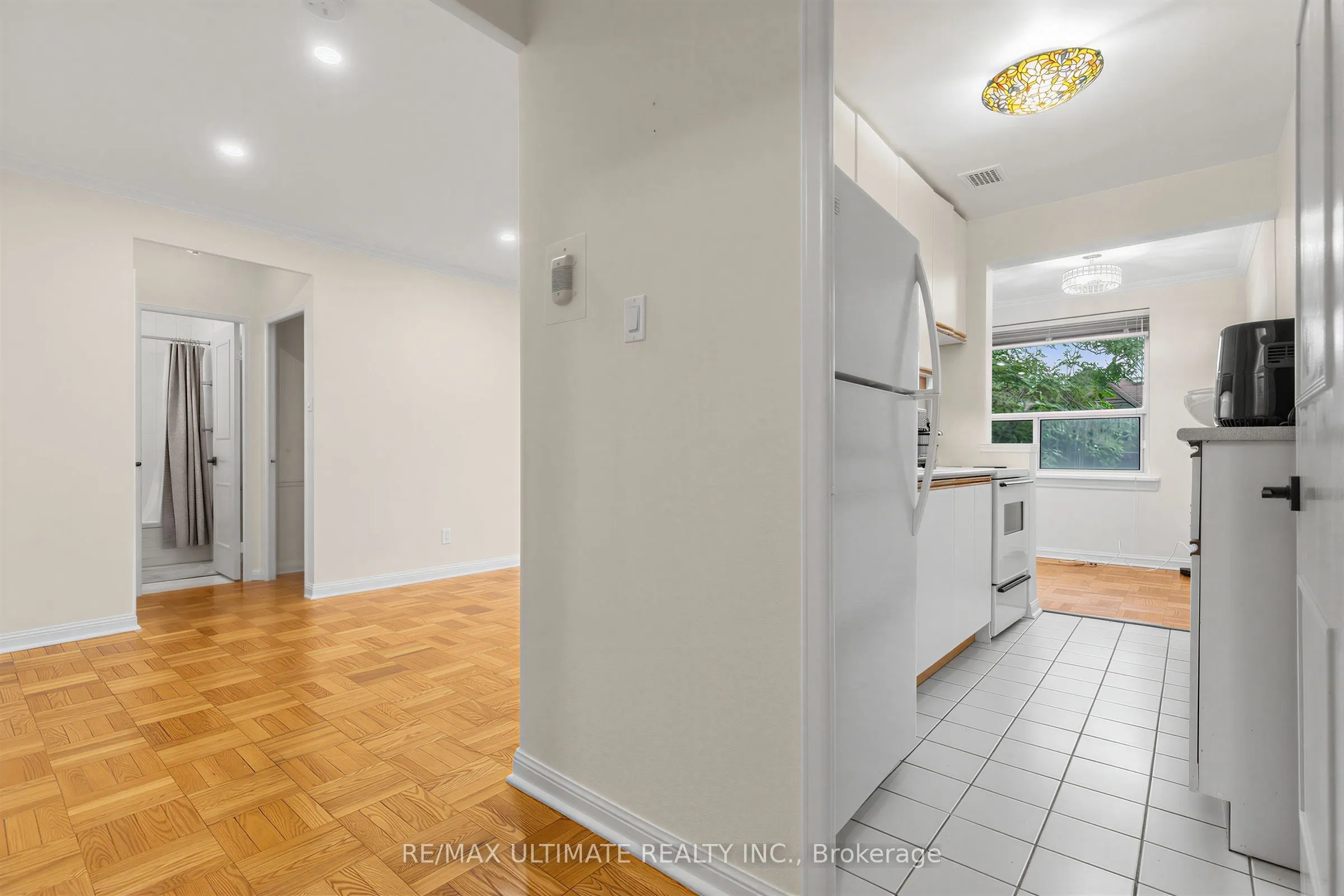 2 Ridelle Avenue #408