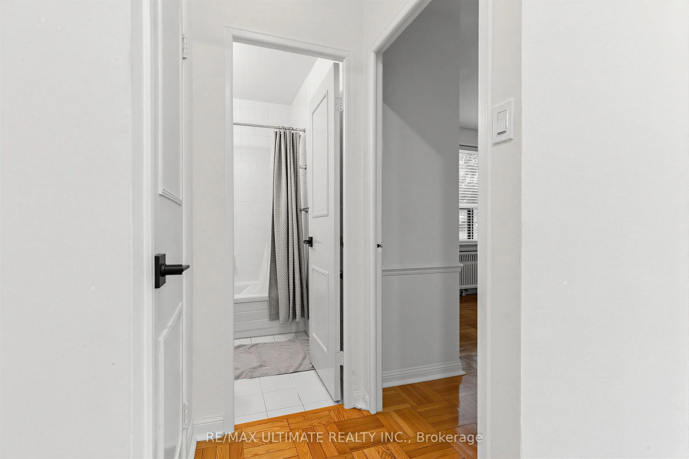 2 Ridelle Avenue #408