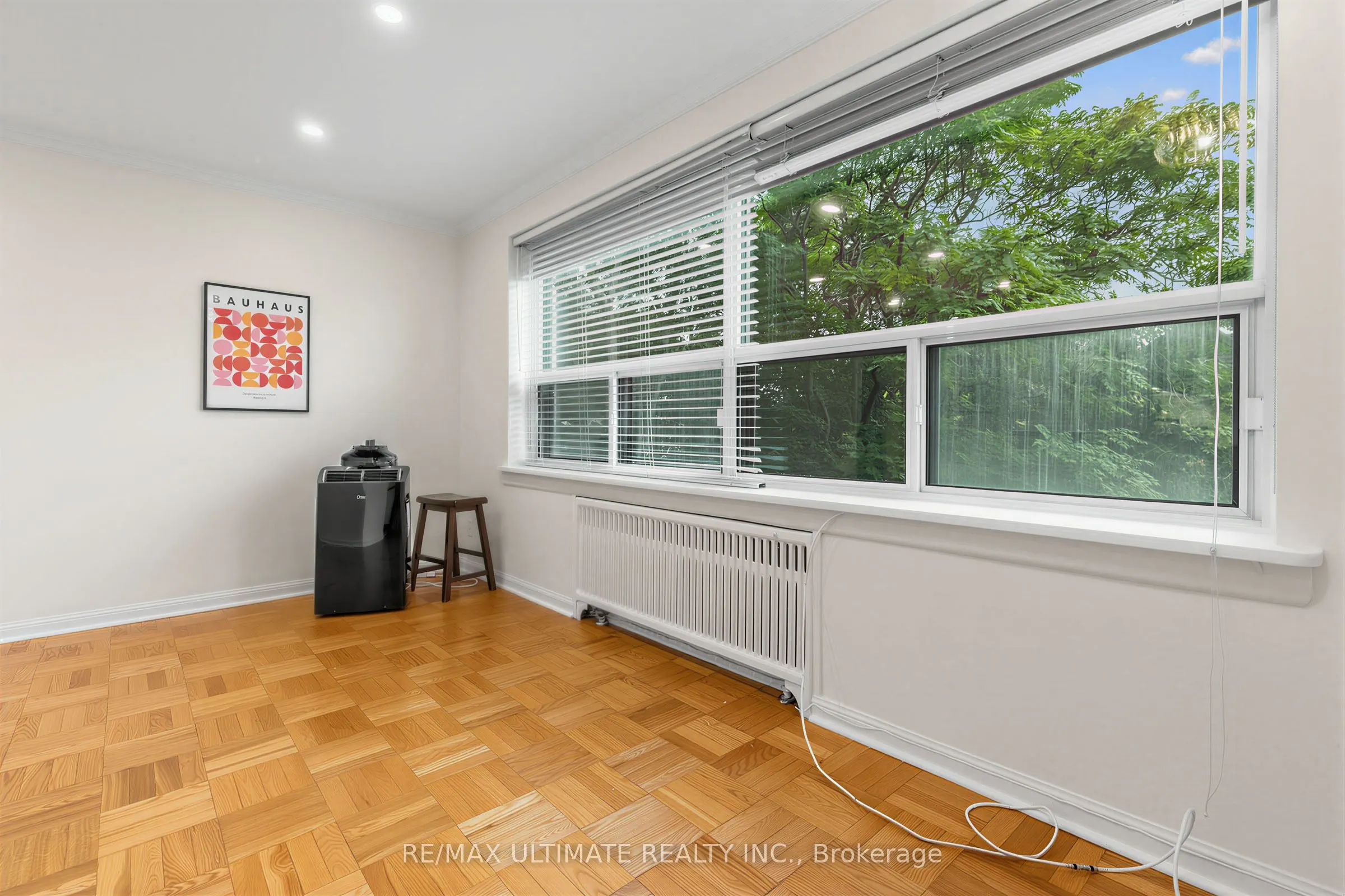2 Ridelle Avenue #408