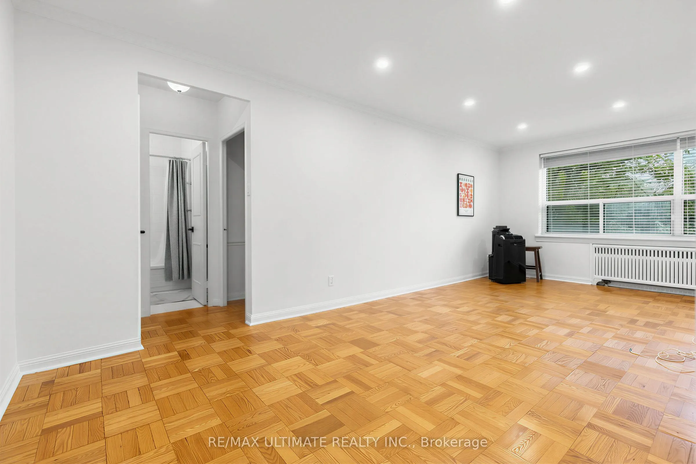 2 Ridelle Avenue #408