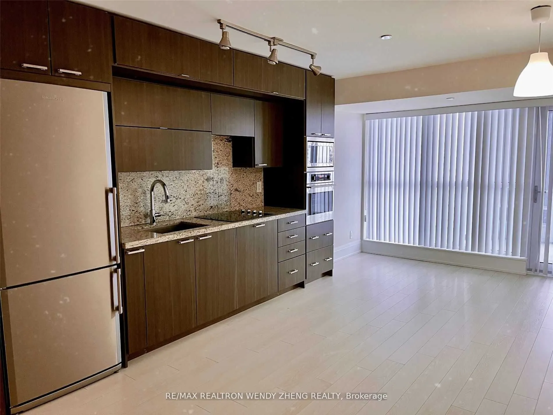 120 Harrison Garden Boulevard #820
