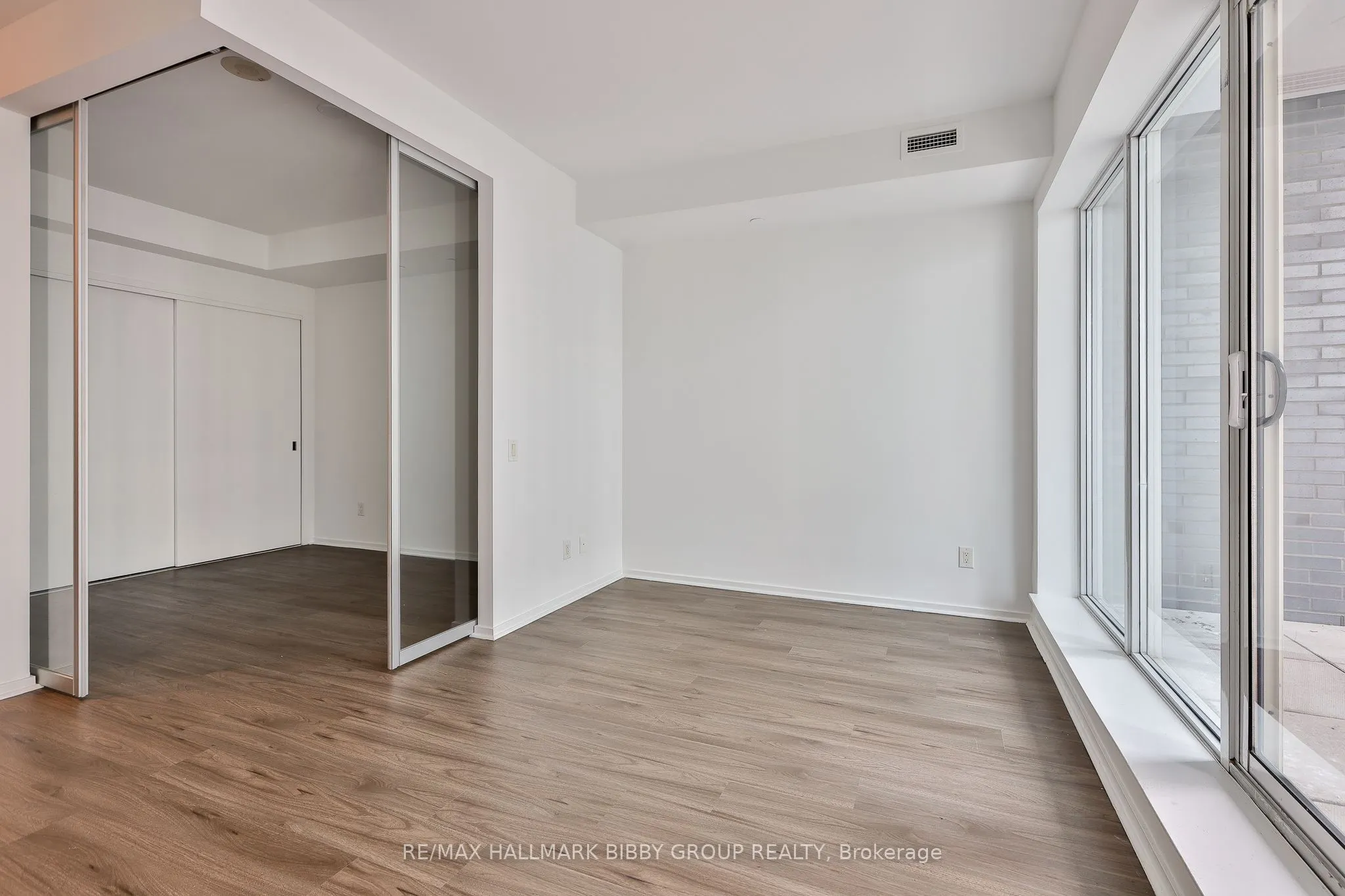 783 Bathurst Street #422