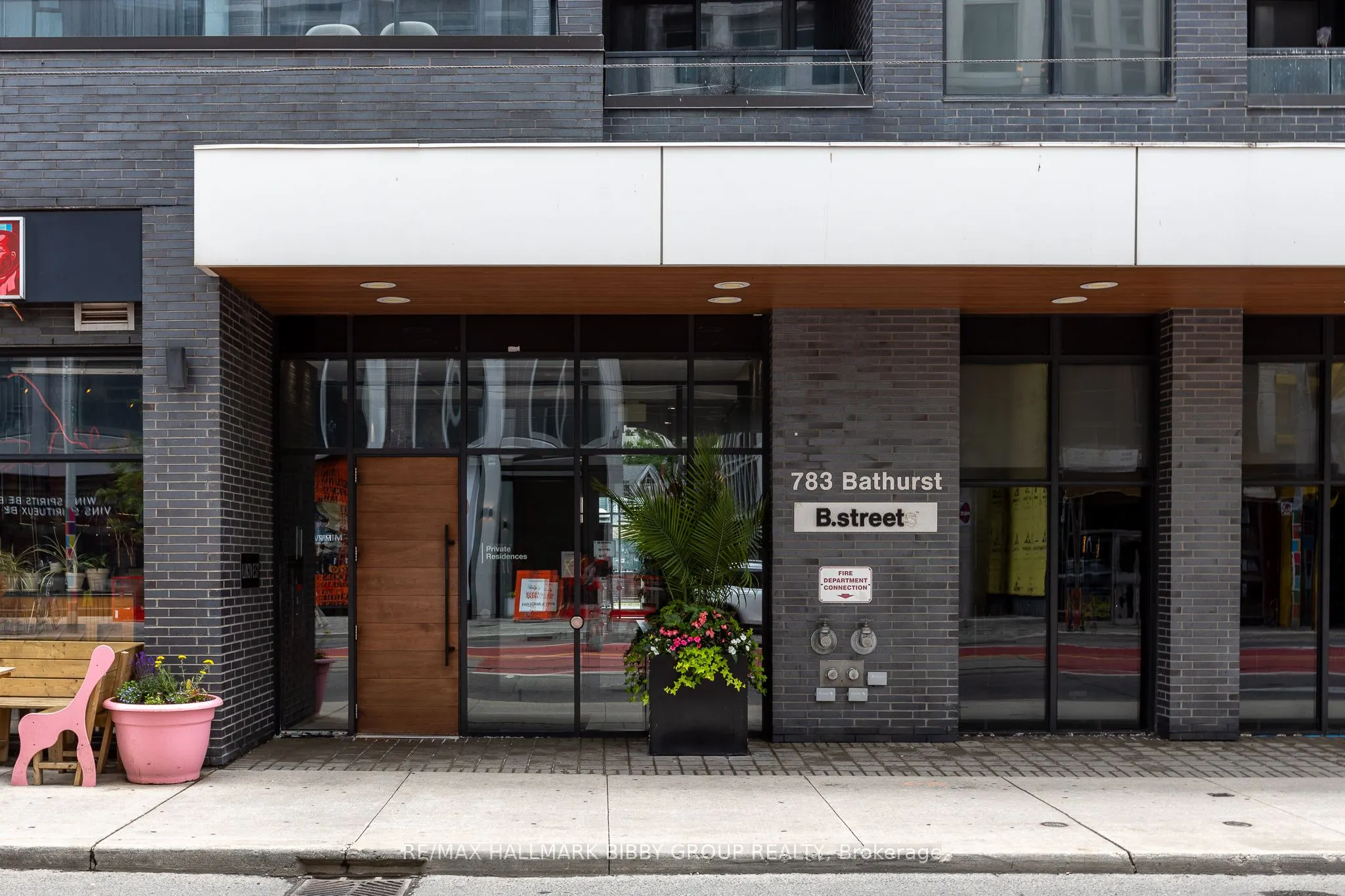 783 Bathurst Street #422