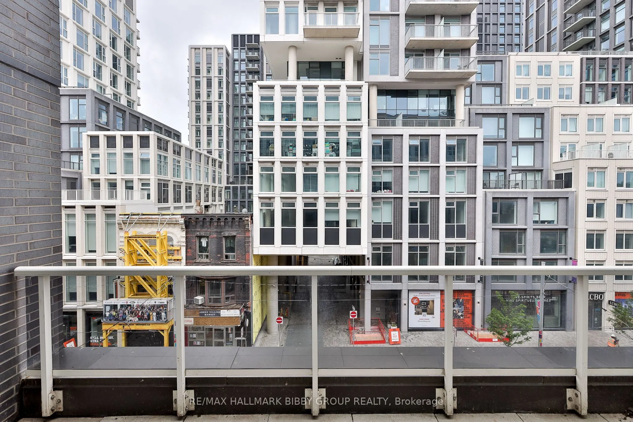 783 Bathurst Street #422