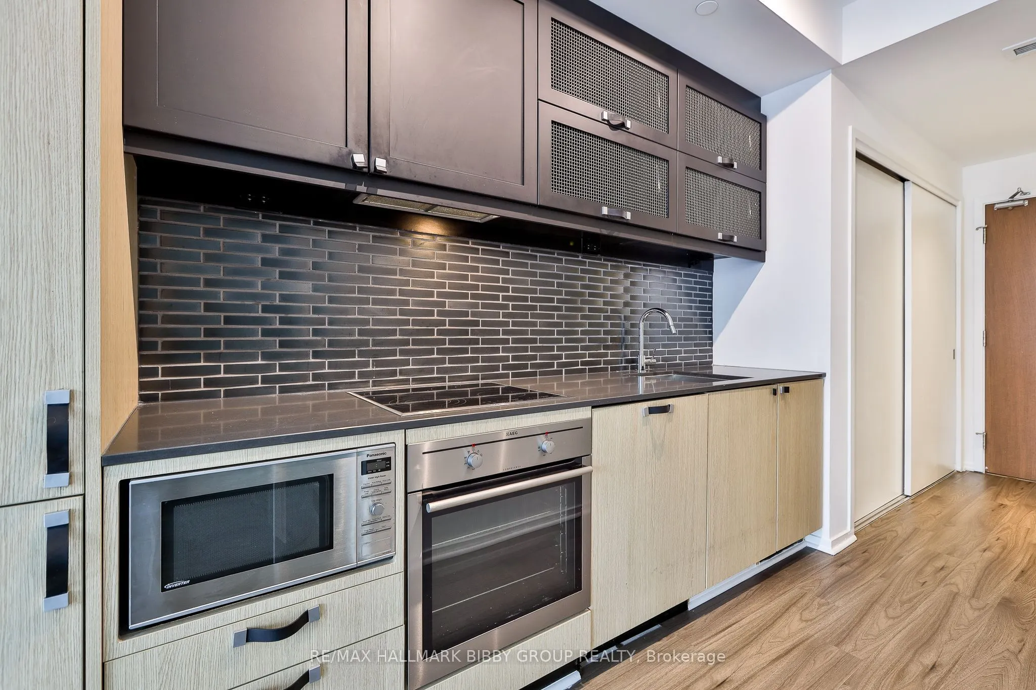 783 Bathurst Street #422