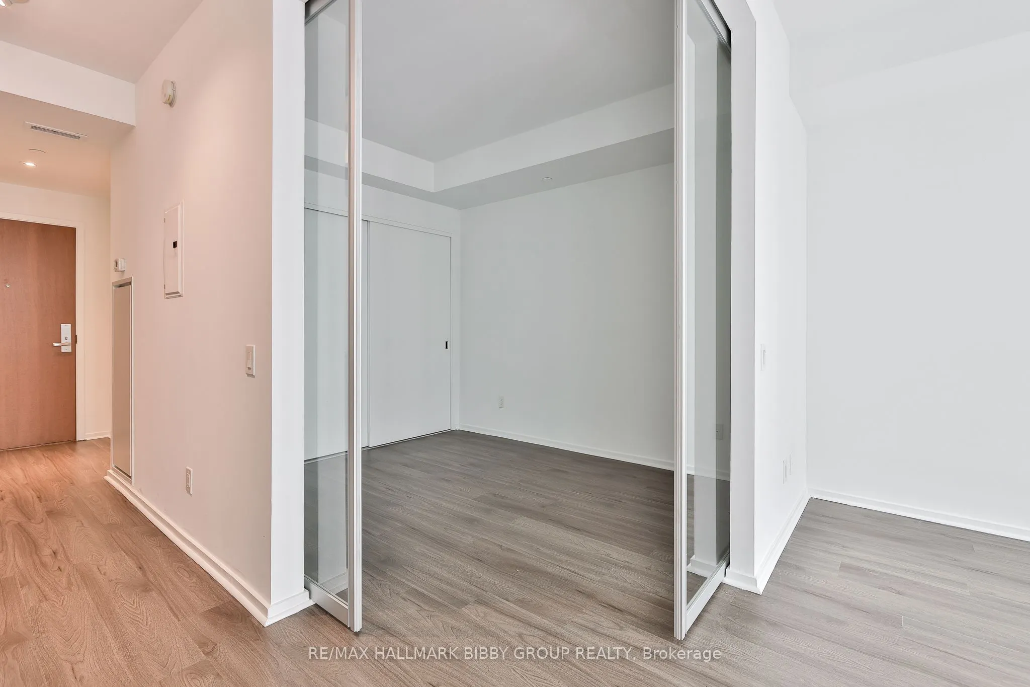 783 Bathurst Street #422