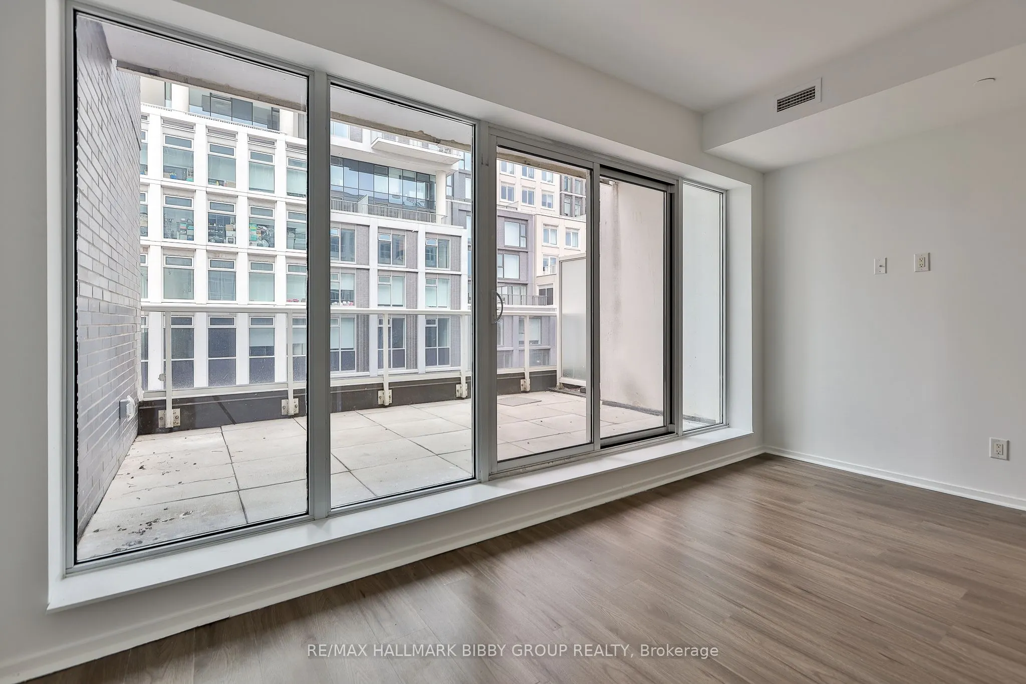 783 Bathurst Street #422