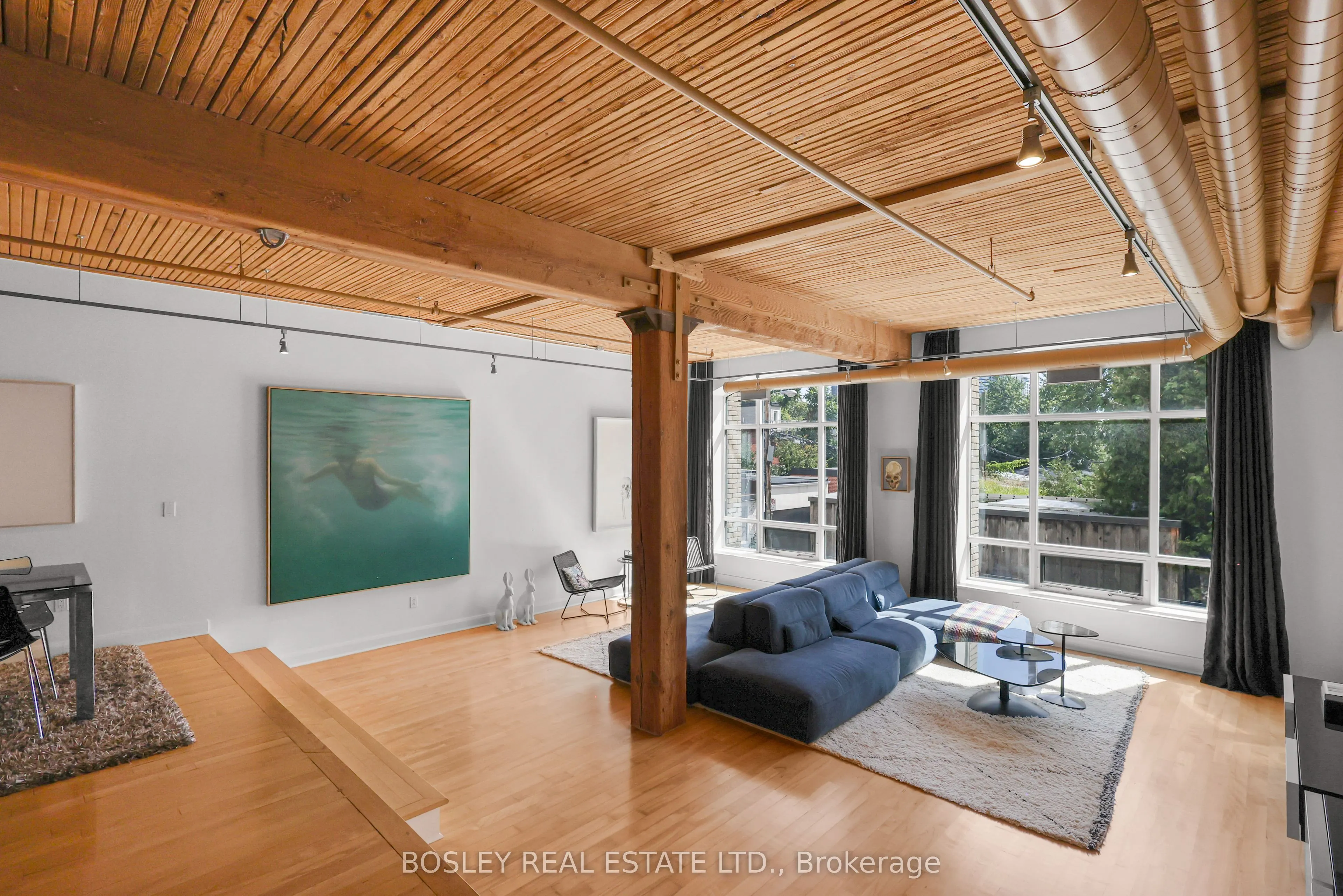 993 Queen Street W #105