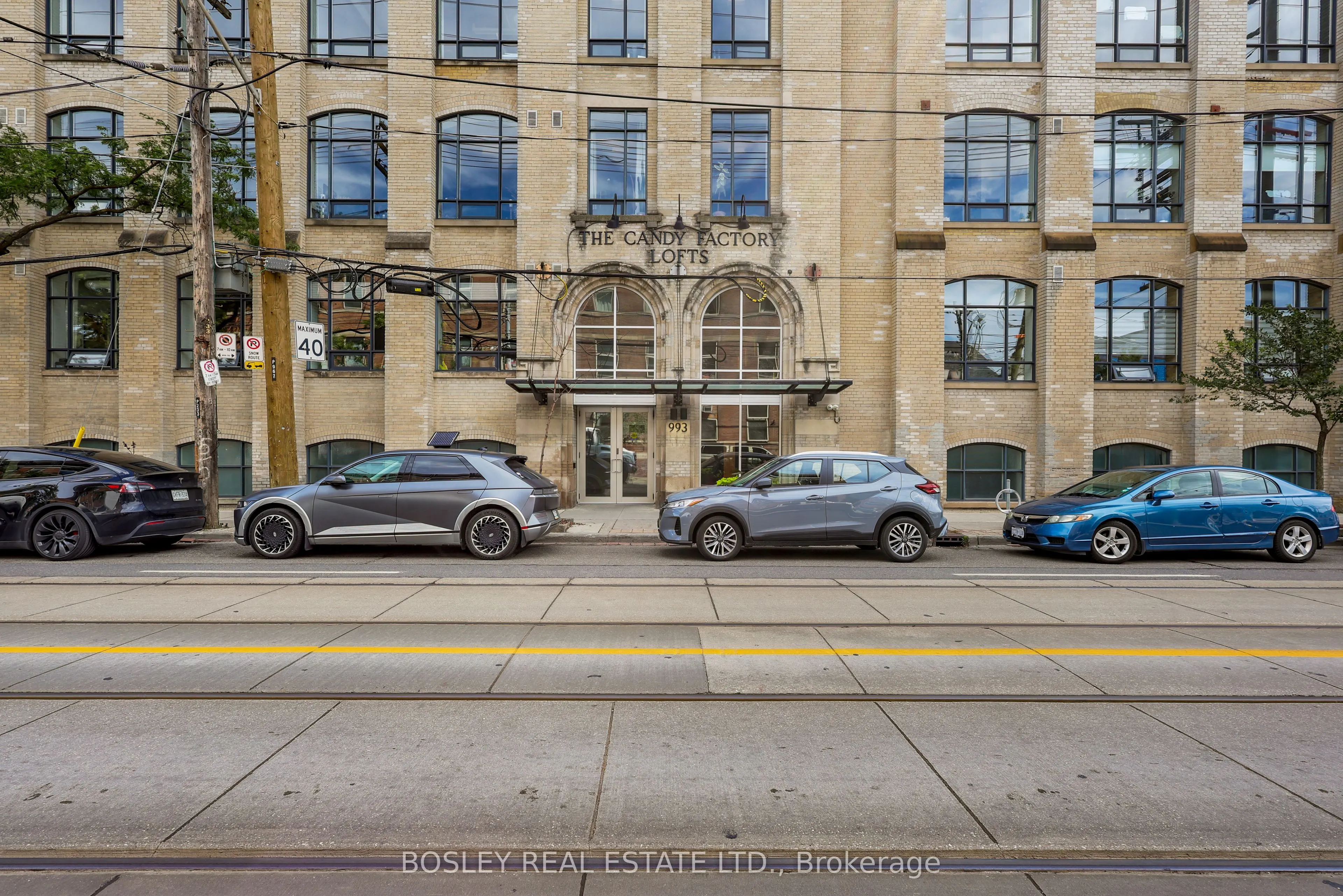 993 Queen Street W #105