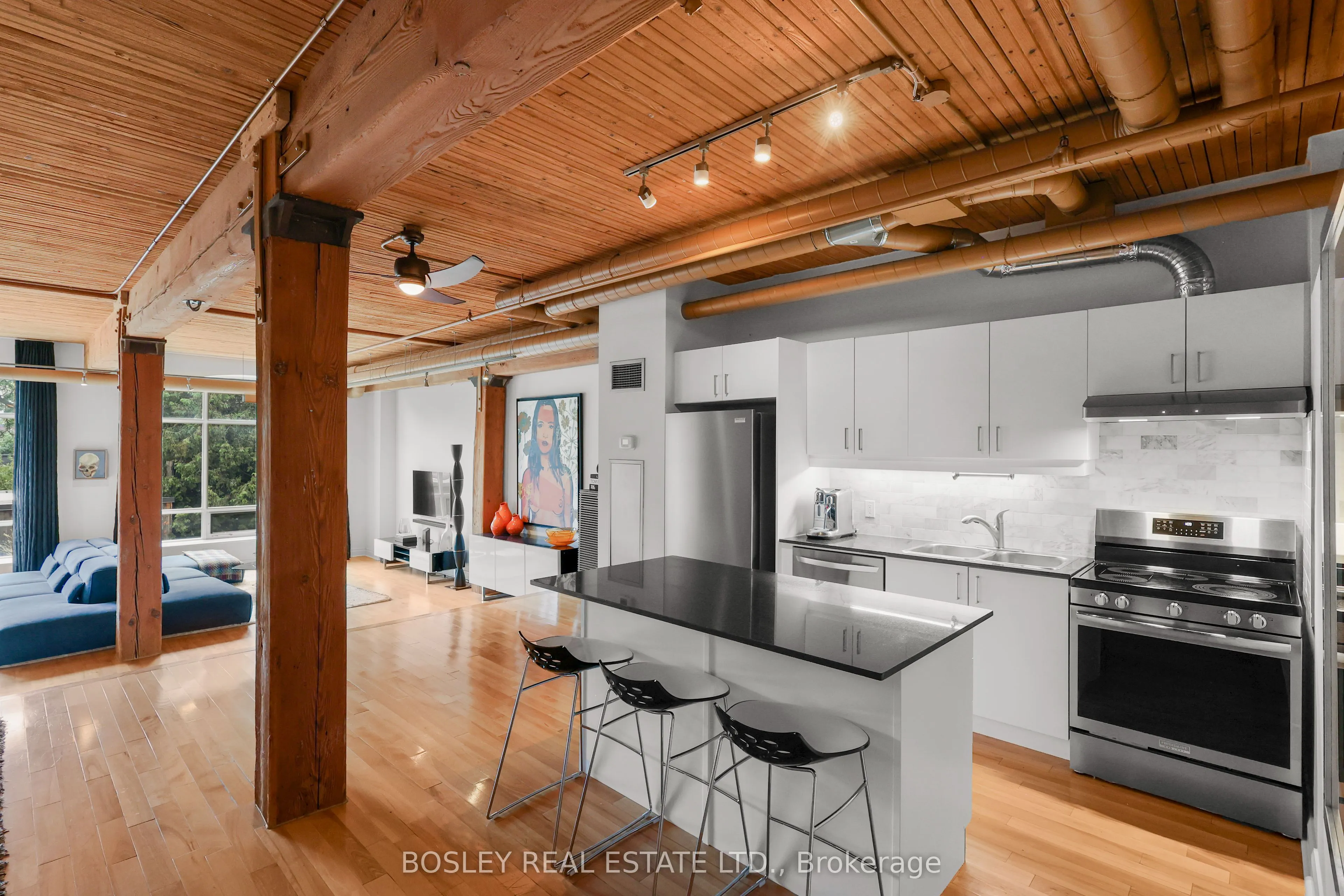 993 Queen Street W #105