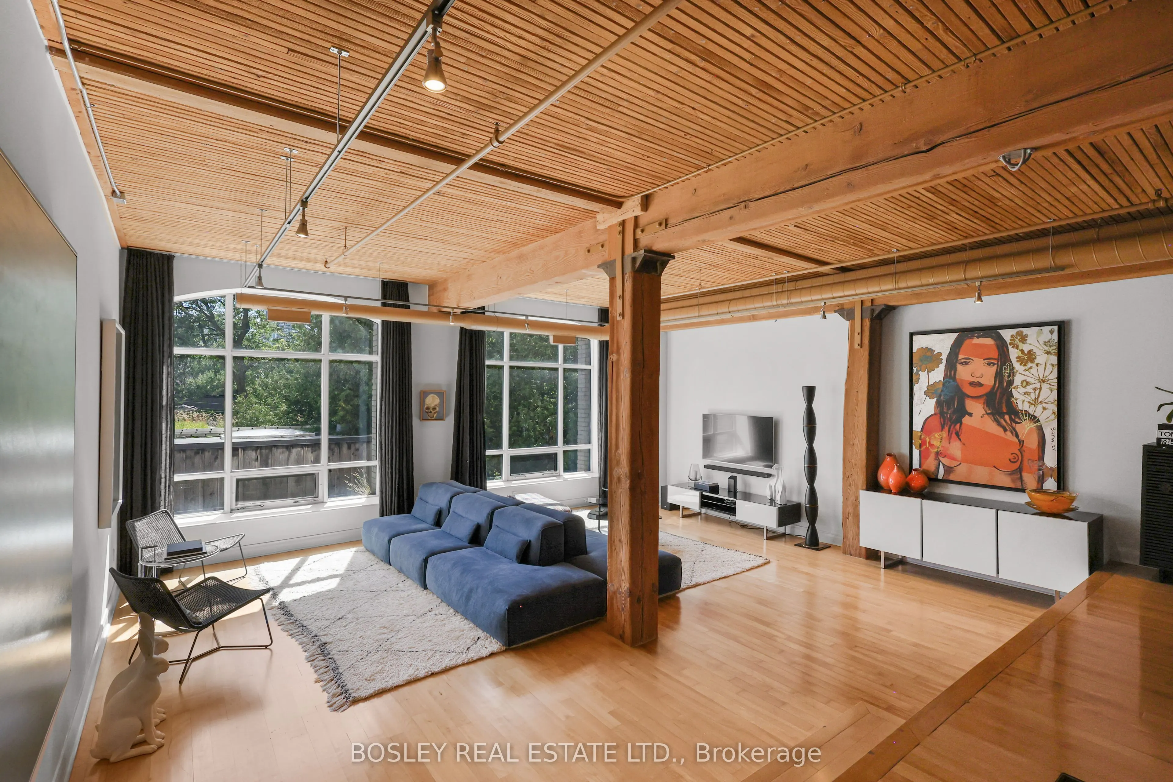 993 Queen Street W #105