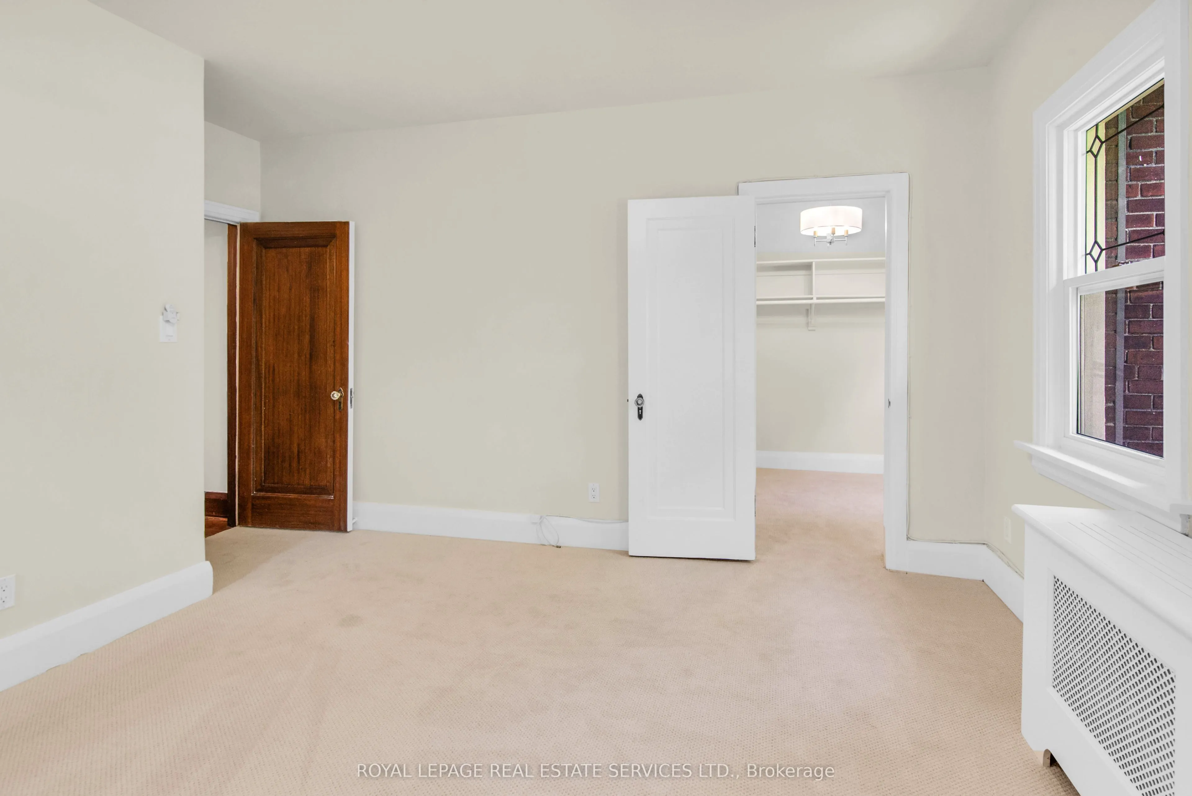 113 Chaplin Crescent #2nd Floor