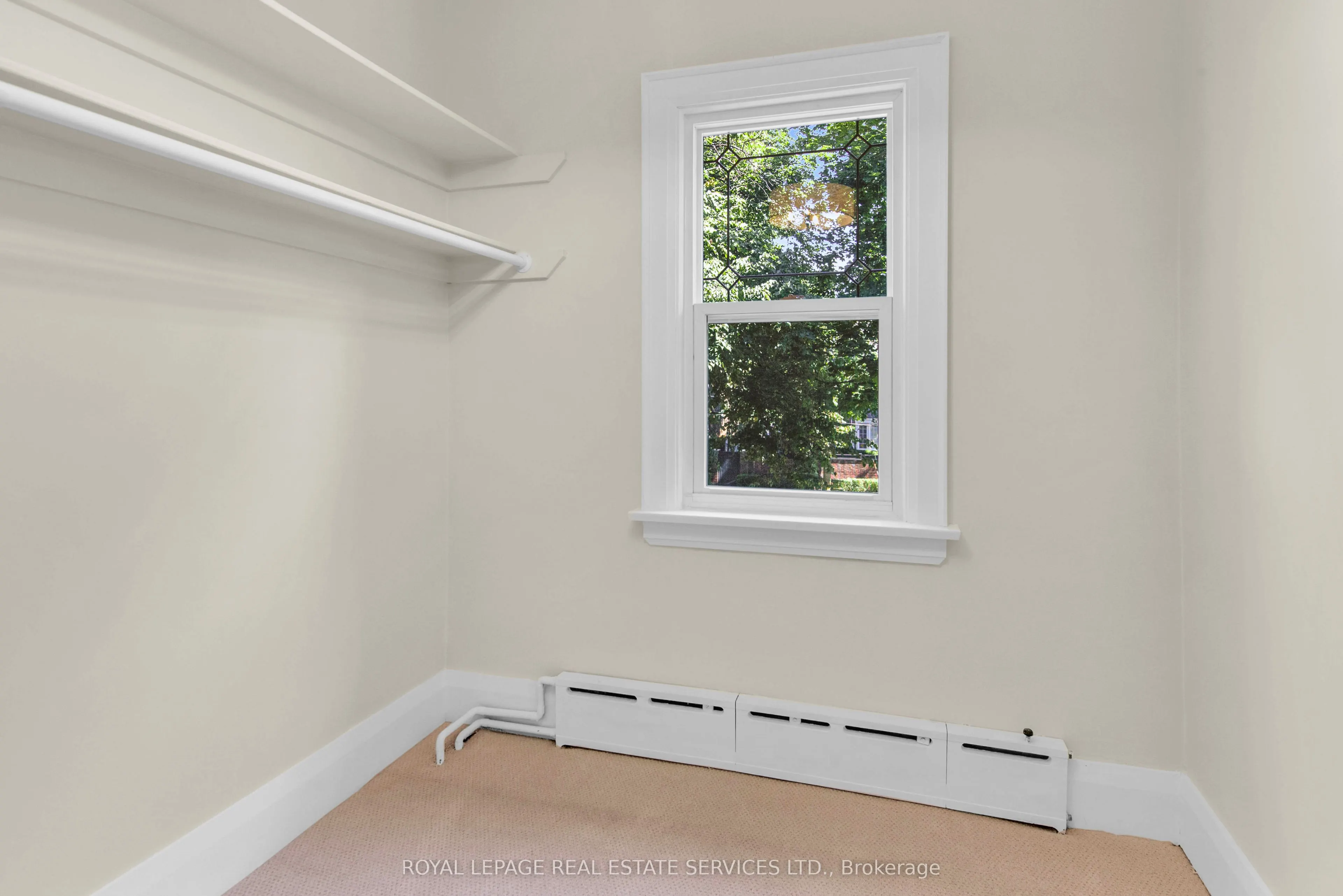 113 Chaplin Crescent #2nd Floor