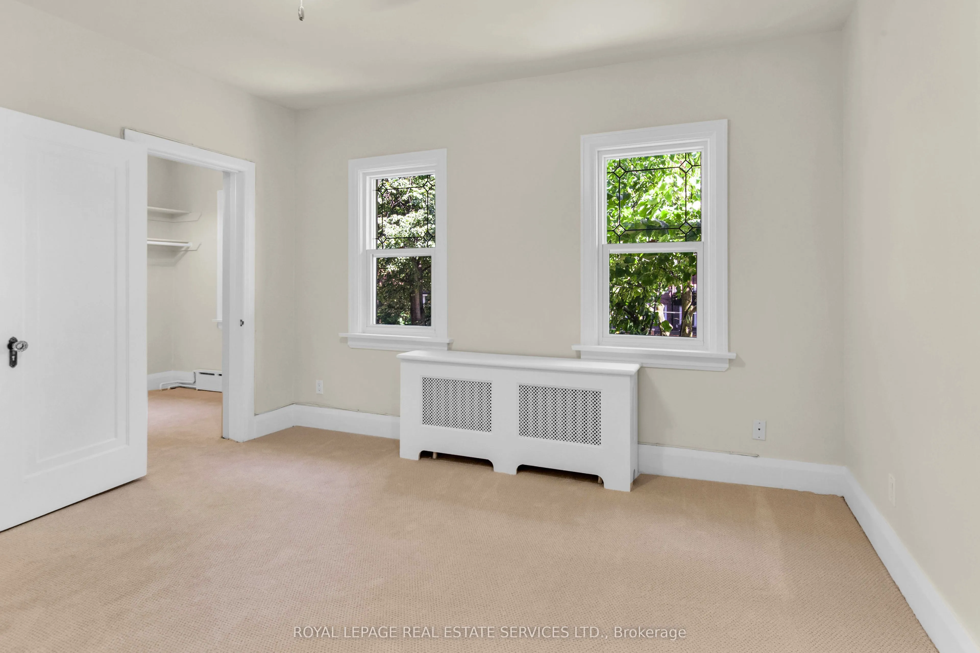 113 Chaplin Crescent #2nd Floor
