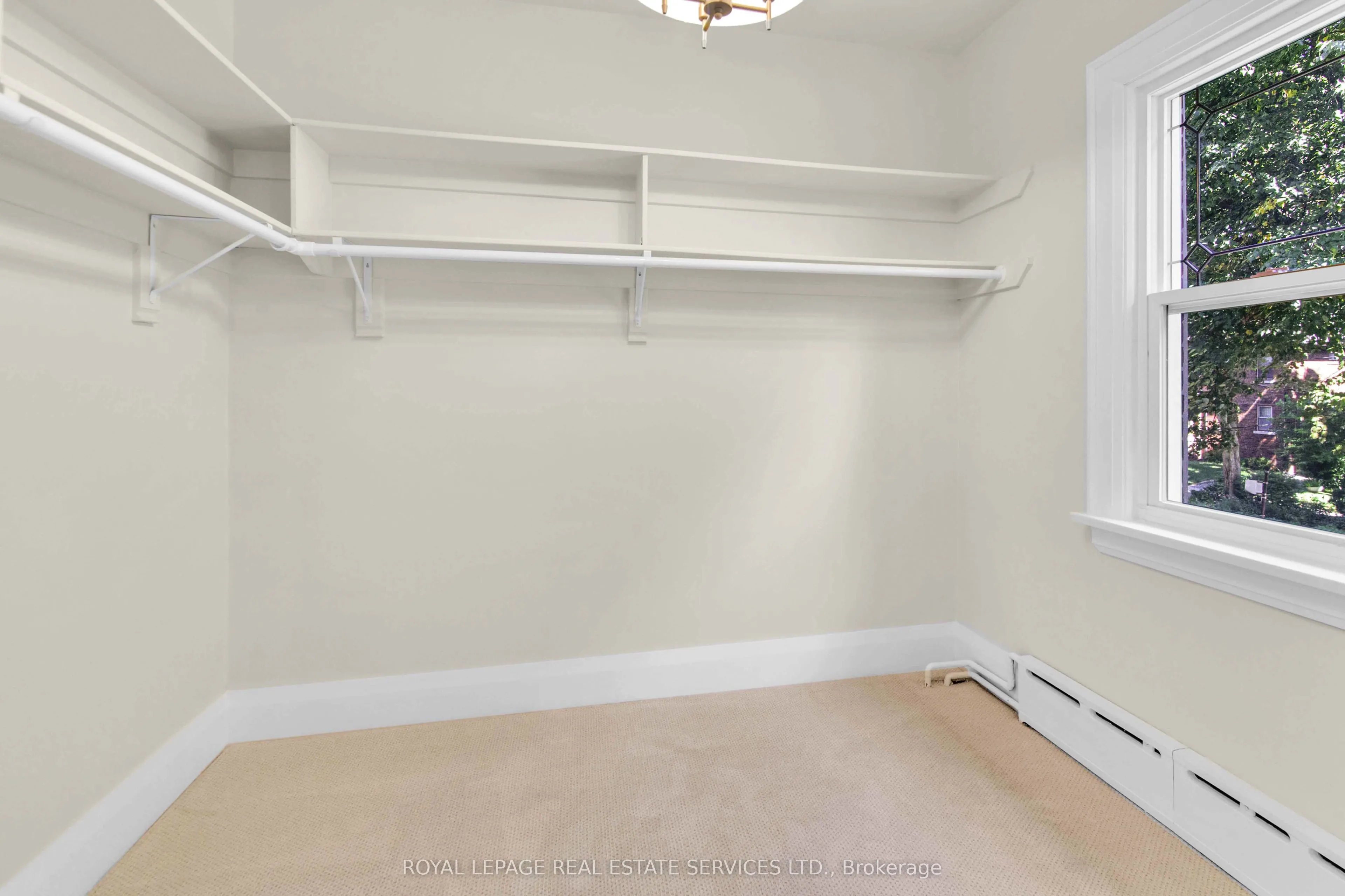 113 Chaplin Crescent #2nd Floor
