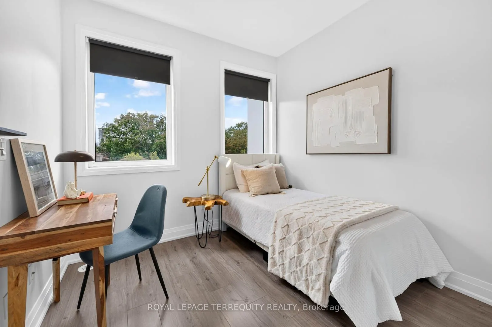 780 Sheppard Avenue E #16
