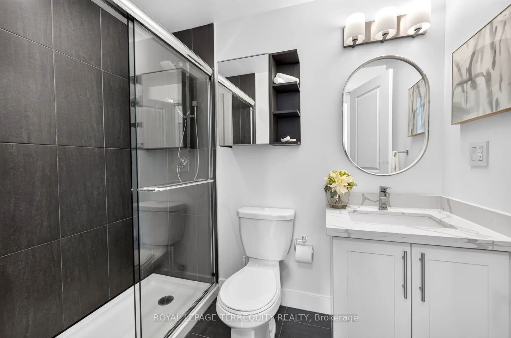 780 Sheppard Avenue E #16
