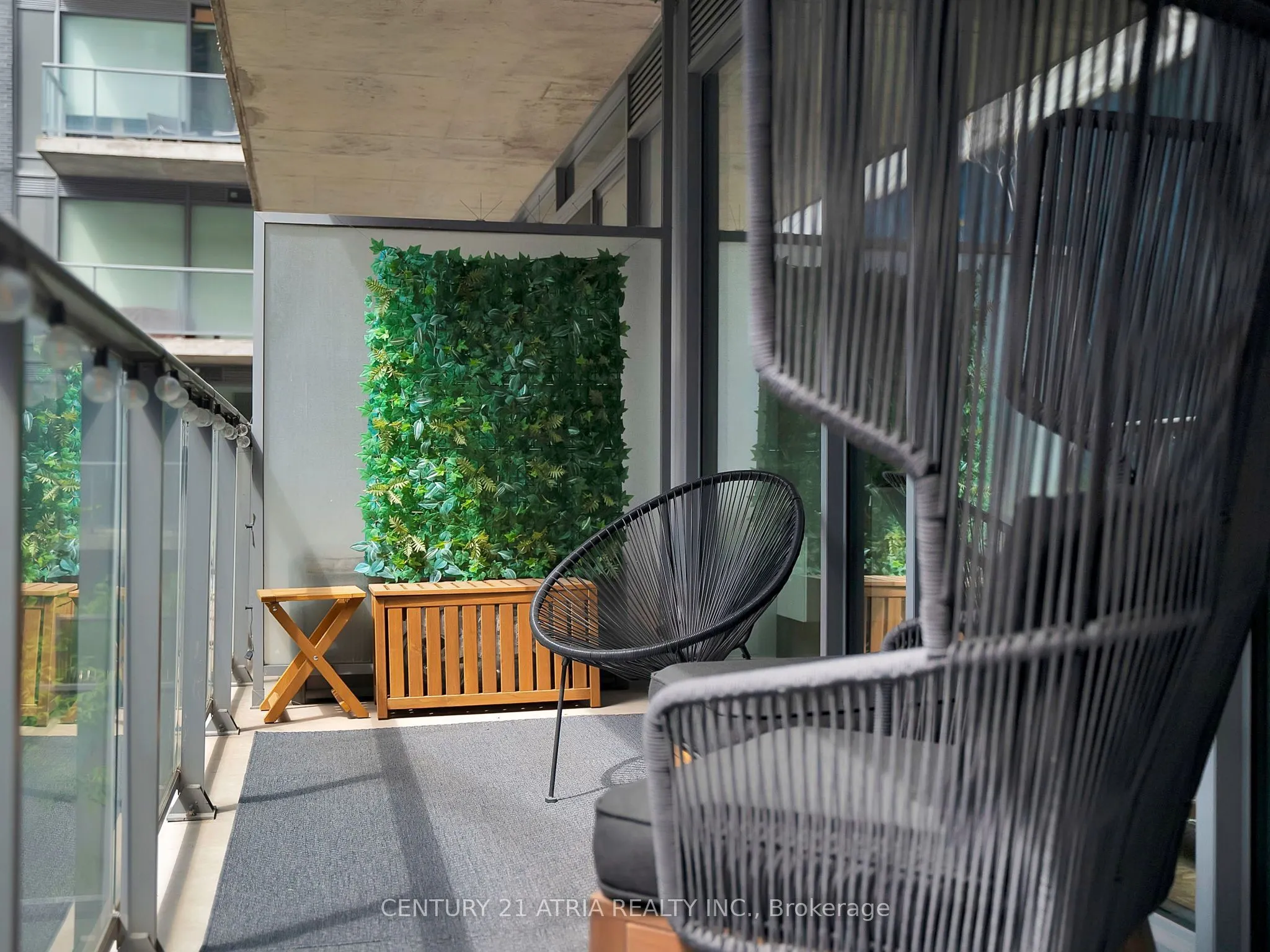 95 Bathurst Street #318