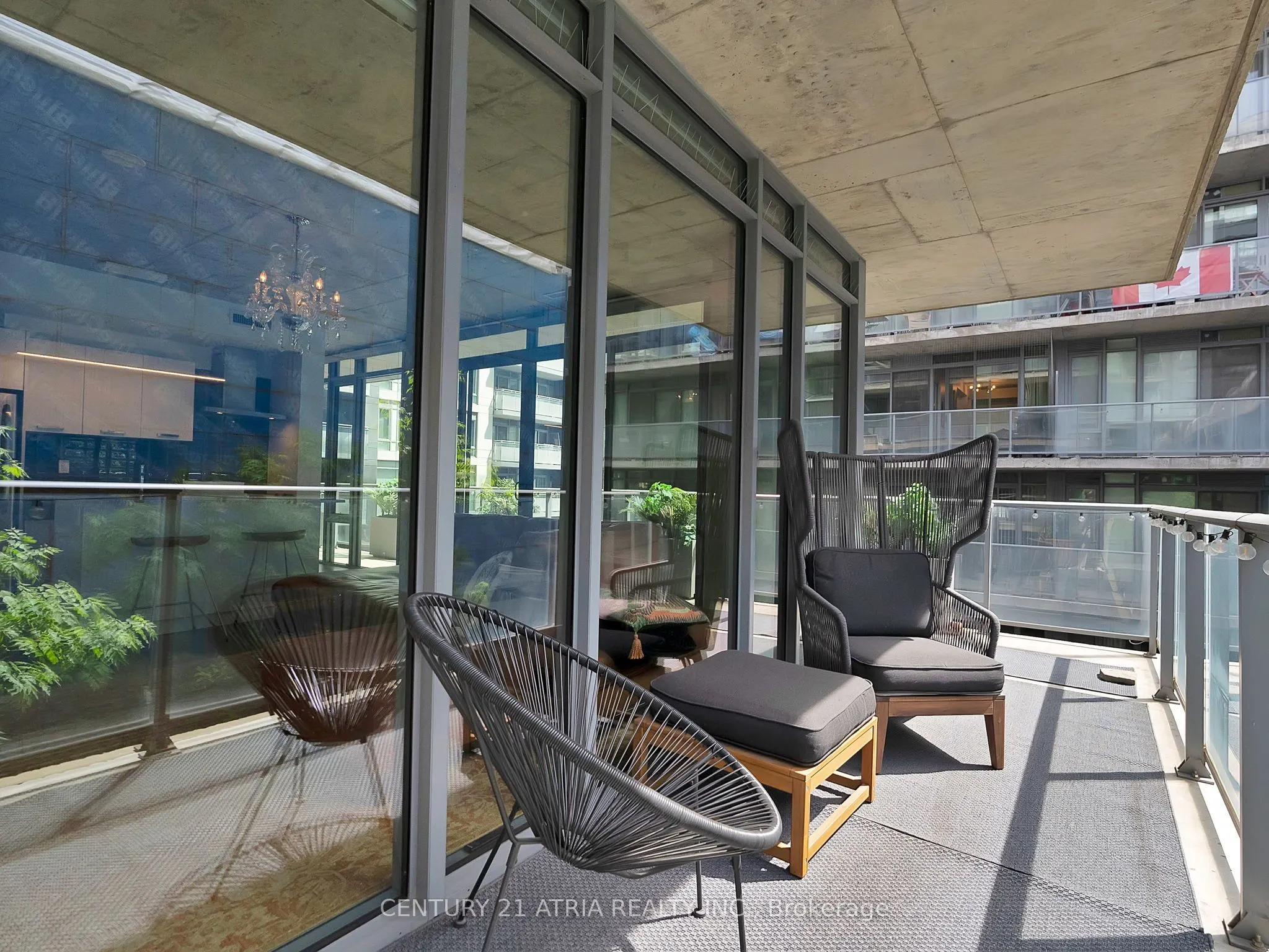 95 Bathurst Street #318