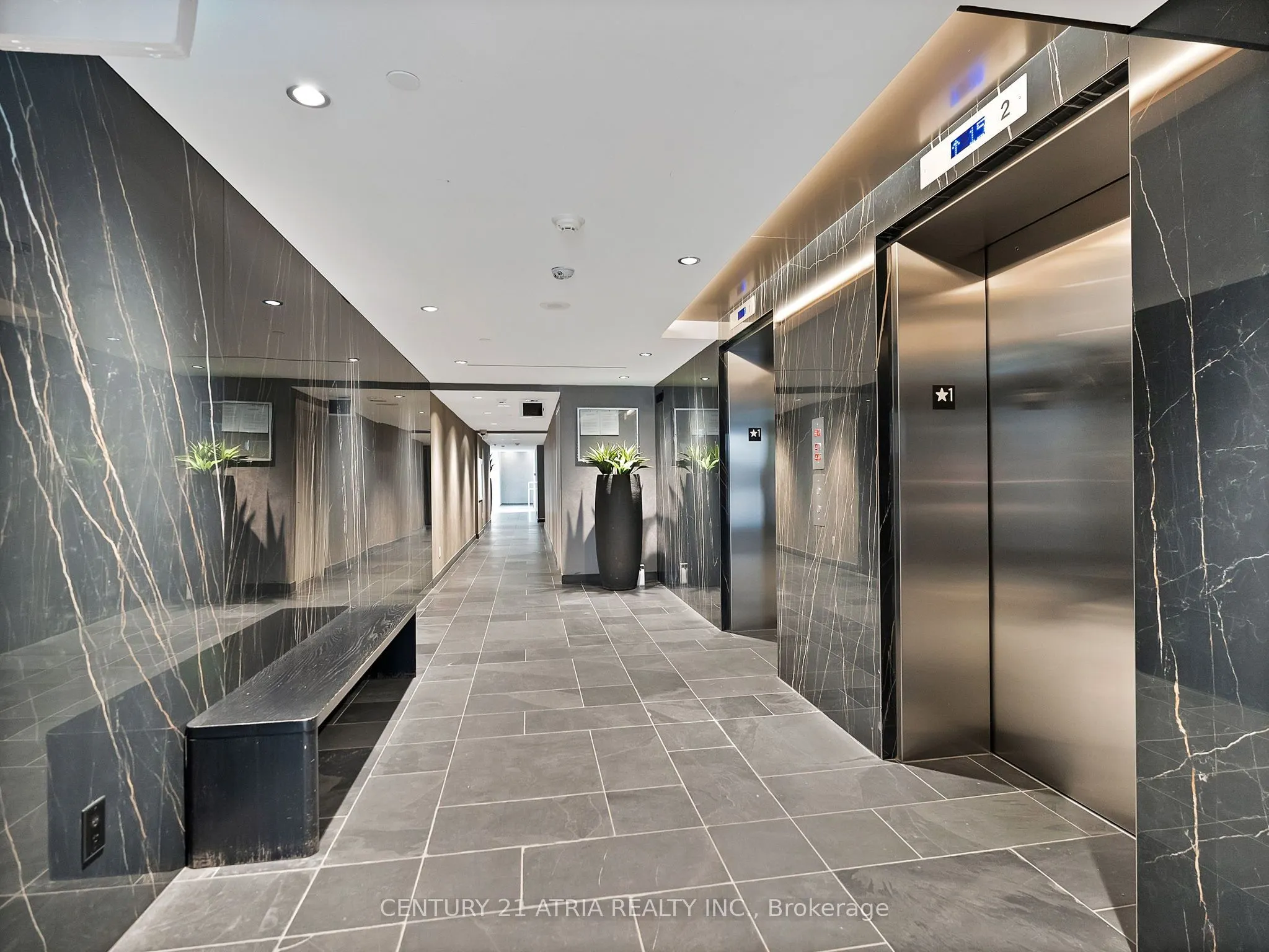 95 Bathurst Street #318