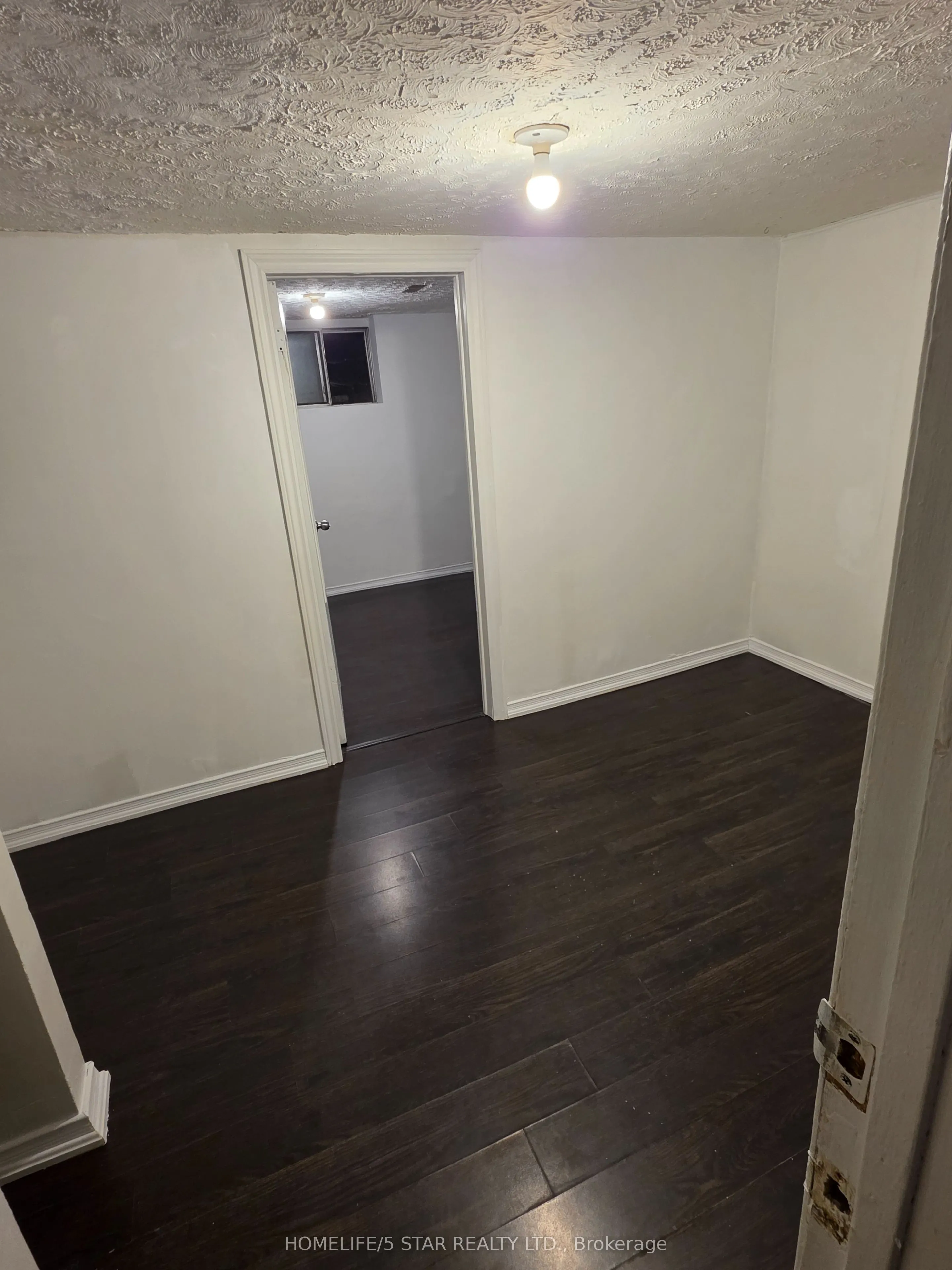 78 Dewson Street #Bsmt Apt